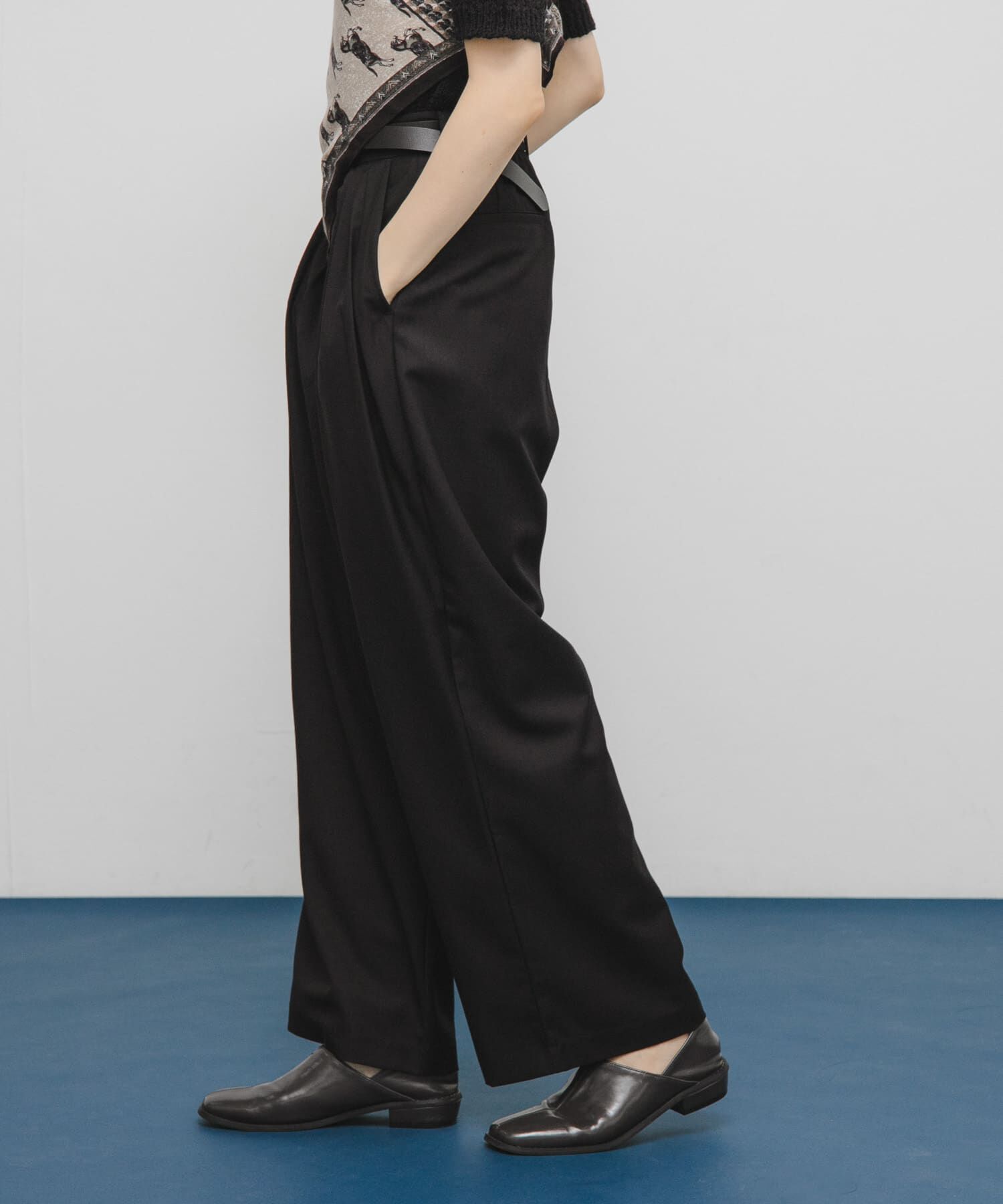  「タックデザインスラックス」|その他|