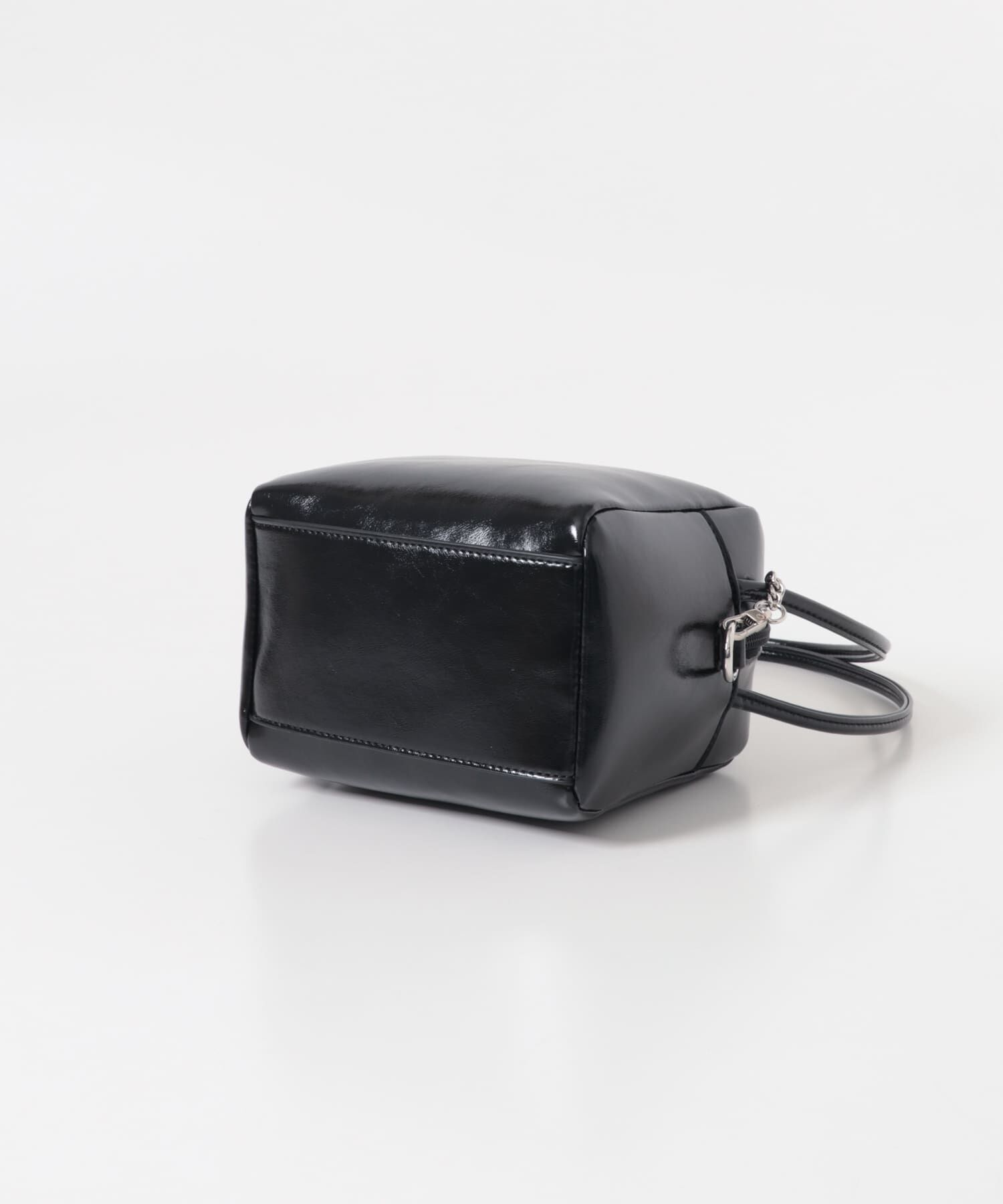  「チェーン付きスクエアBAG」|ショルダー・メッセンジャー|