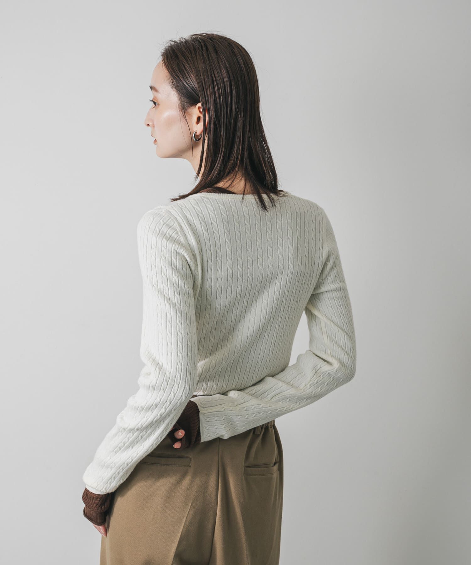 SENSE OF PLACE by URBAN RESEARCH「『洗濯可』シシュウヘンリーネックミニケーブルセーター」|ニット・セーター|