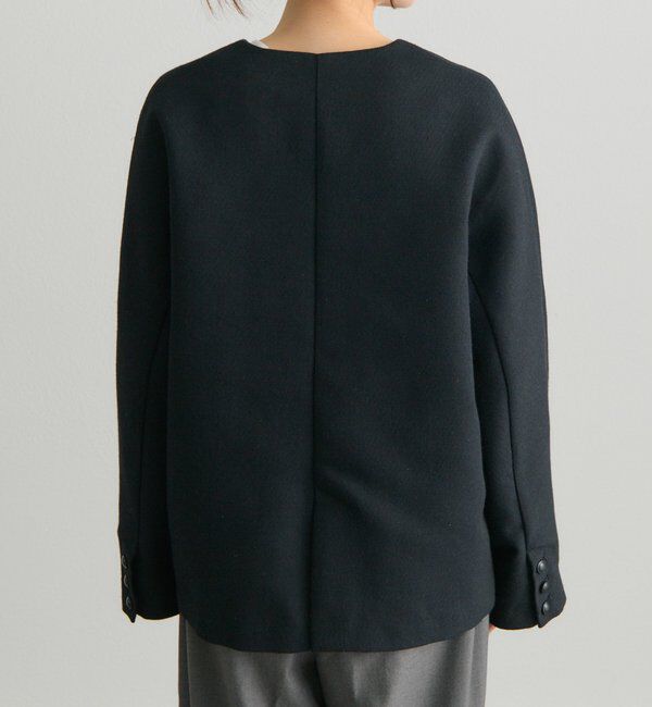  「ラペルレスジャケット」|ノーカラージャケット|