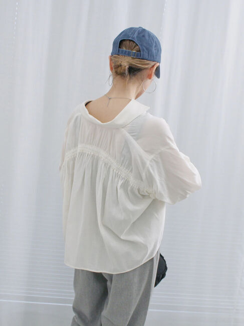 Samansa Mos2 blue「ショート丈シャーリングブラウス」|シャツ・ブラウス|