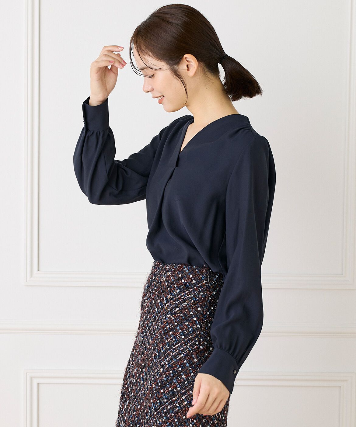 INED「Vネックブラウス」|シャツ・ブラウス|