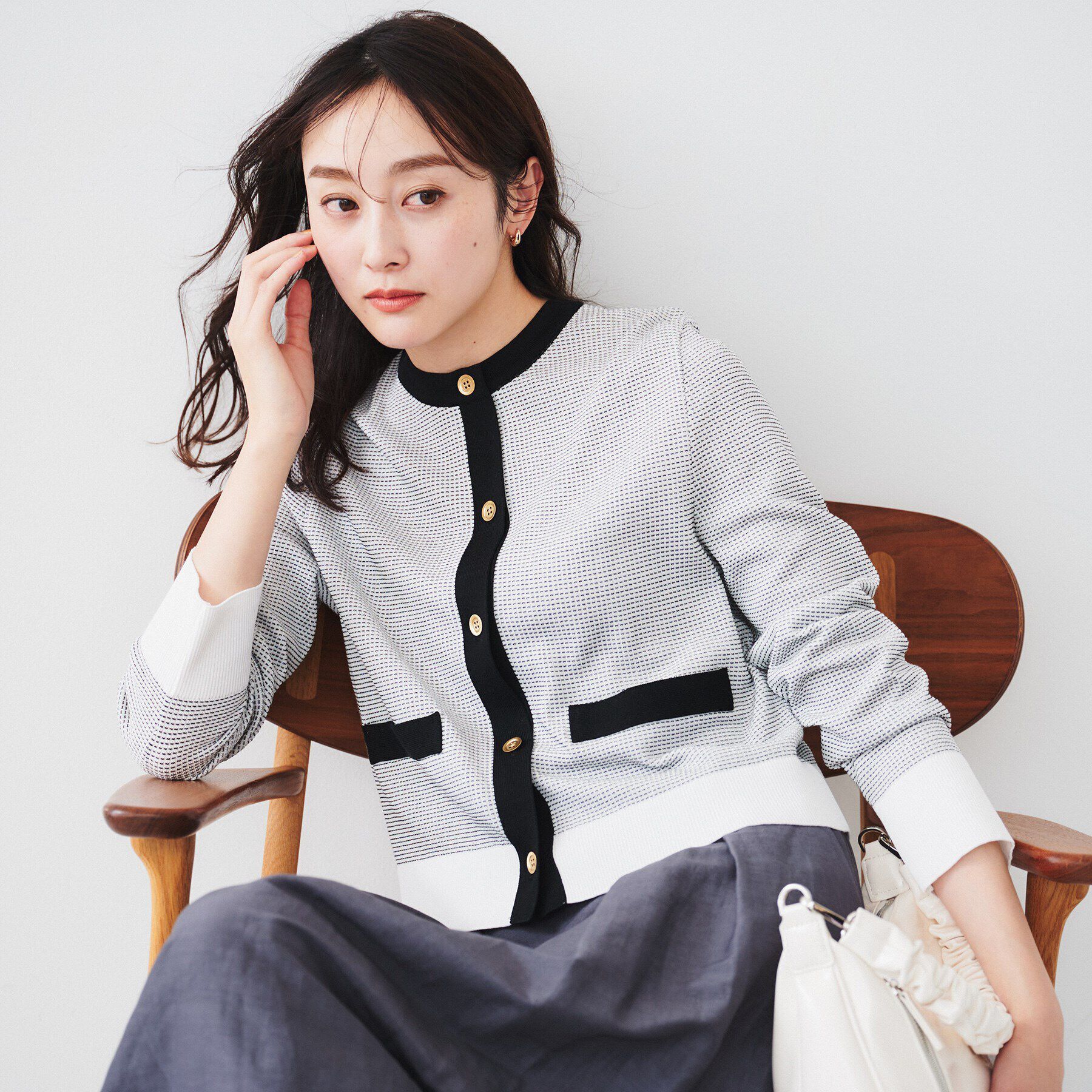 UNTITLED「【配色カラー/アンサンブル可能】キレイめ カーディガンニット」|カーディガン|ホワイト(501)