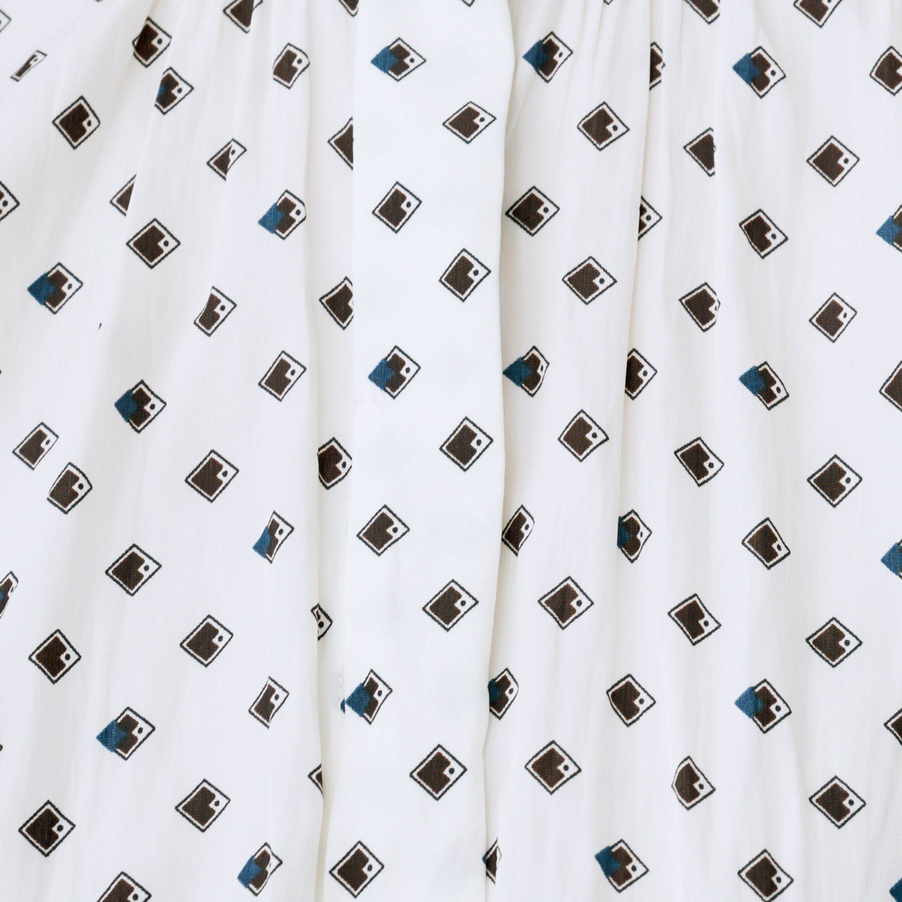 UNTITLED「【セットアップ可/リラクシー/通勤】スクエアジオメ柄ブラウス」|シャツ・ブラウス|