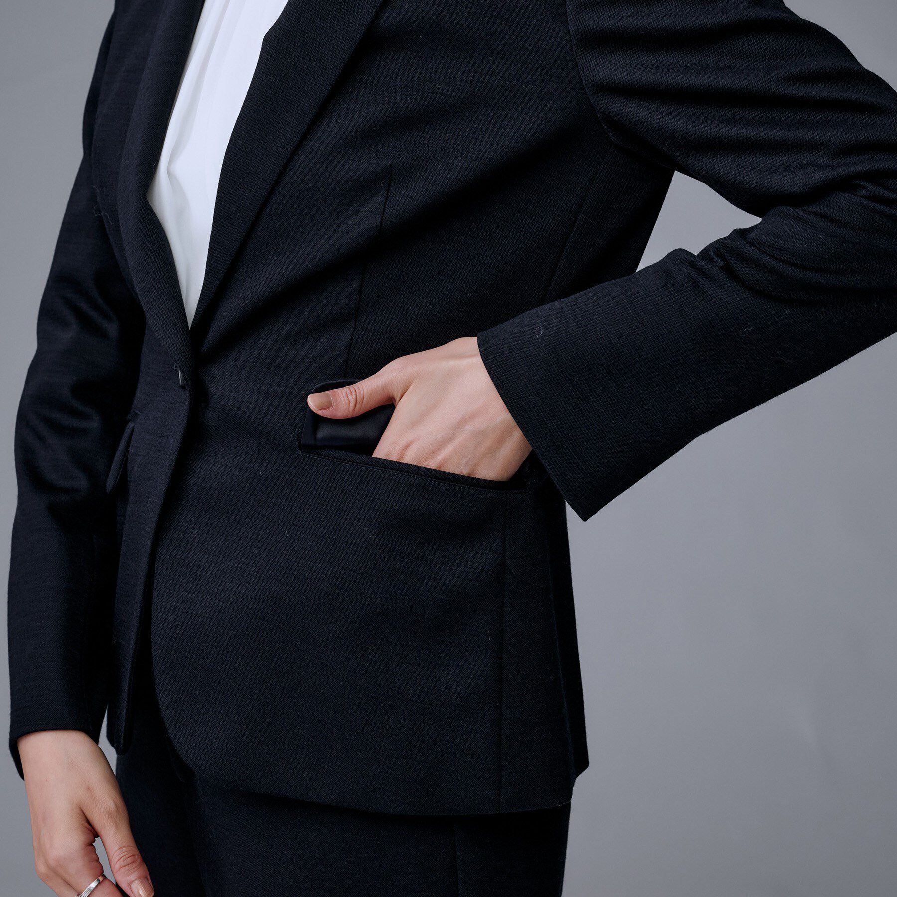 UNTITLED「【洗えるスーツ／ストレッチ】ウール混ジャージ テーラードジャケット」|テーラードジャケット|