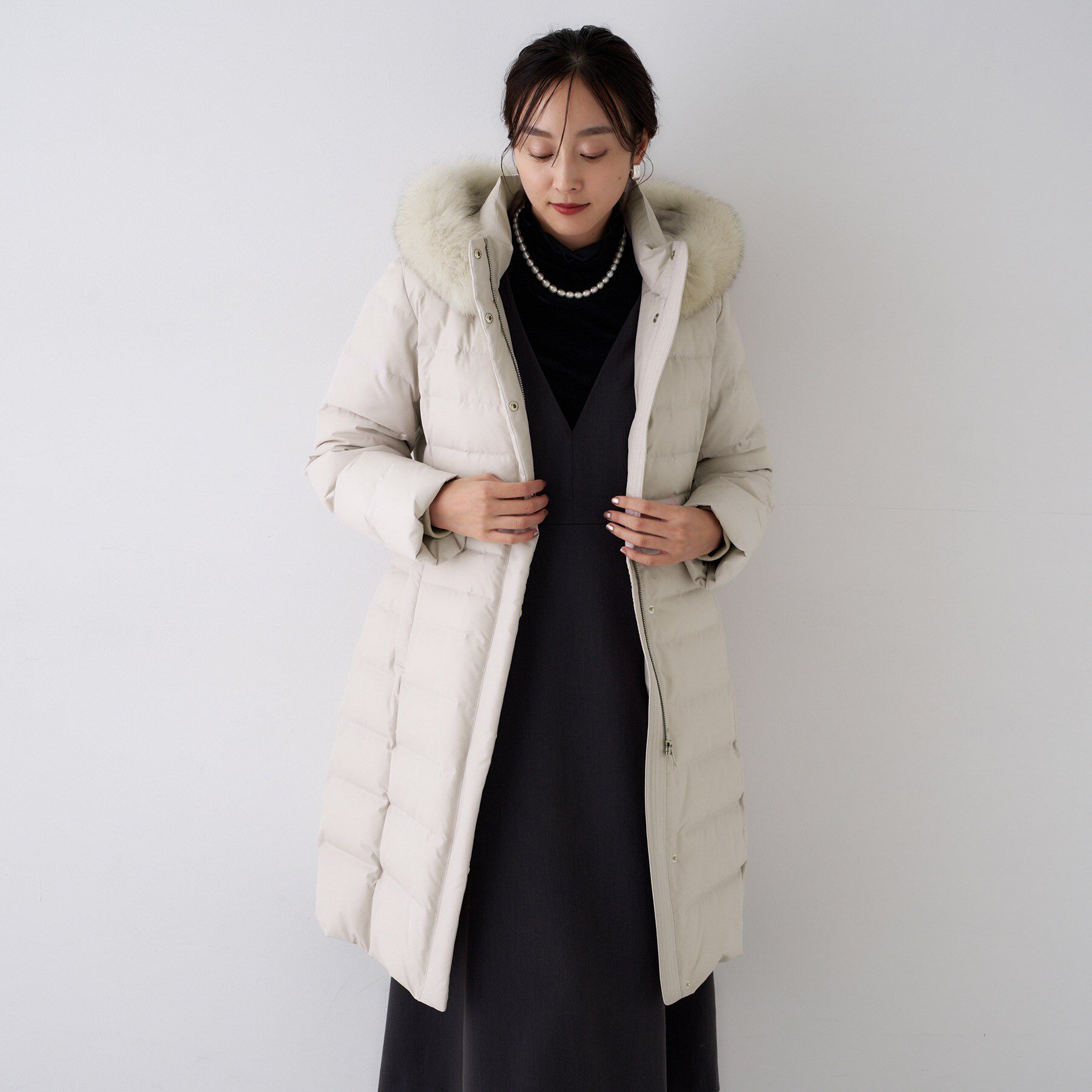 UNTITLED「【はっ水機能/フード取り外し可/防寒】ロングダウンコート」|ダウン|