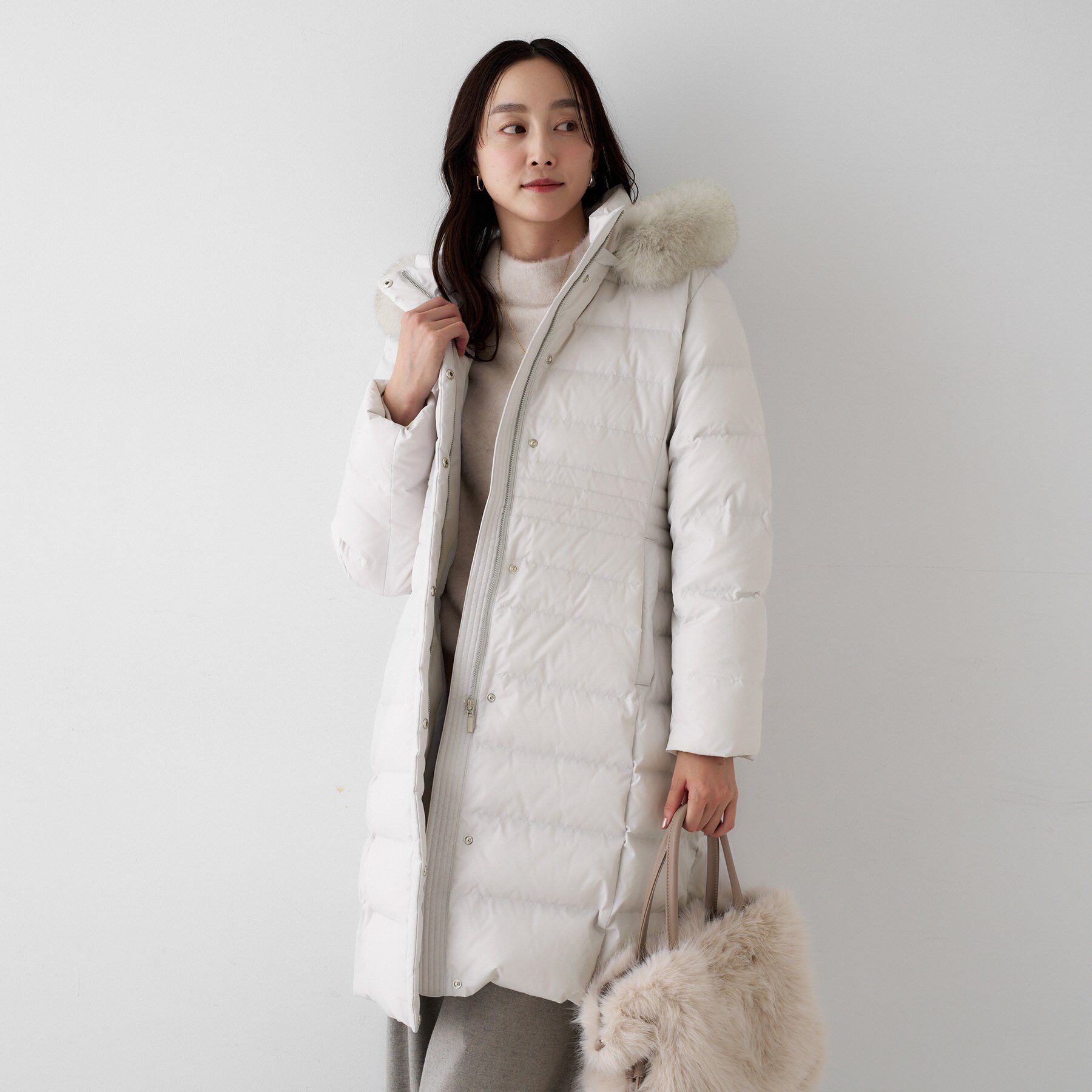 UNTITLED「【はっ水機能/フード取り外し可/防寒】ロングダウンコート」|ダウン|