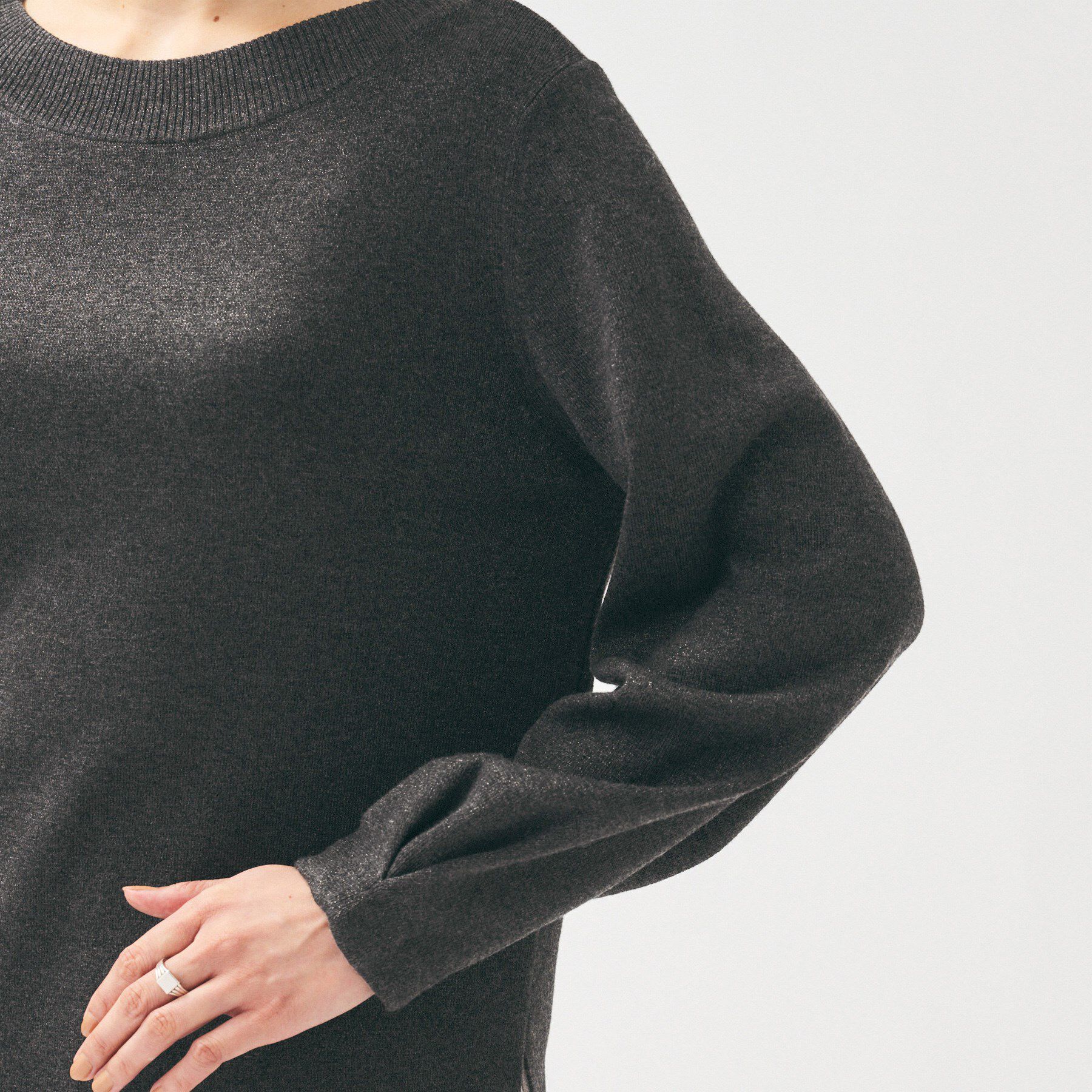 UNTITLED「【きれいめ/洗える】ラメ入りワイドボートネックニット」|ニット・セーター|