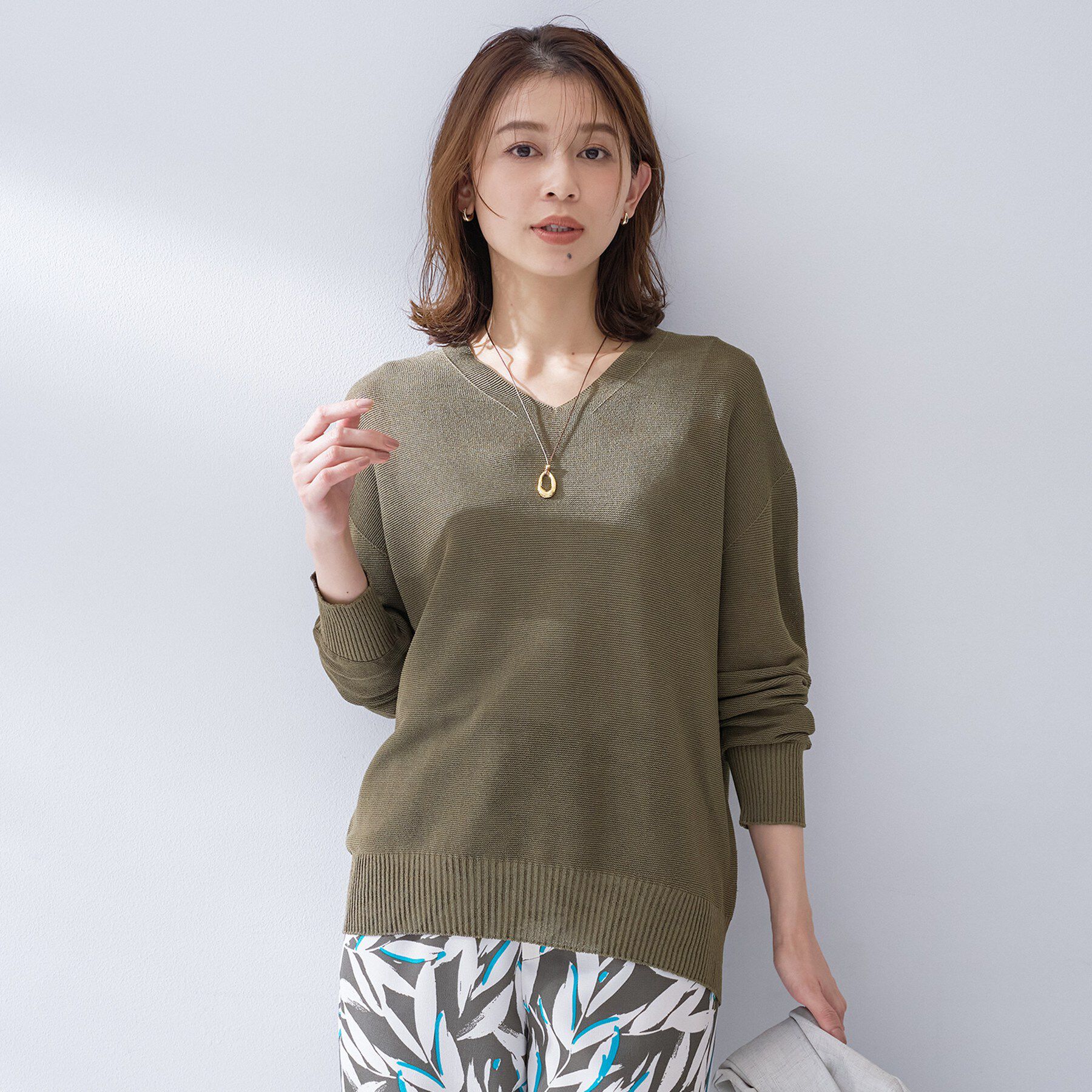 UNTITLED「ドライタッチVネックニット」|ニット・セーター|