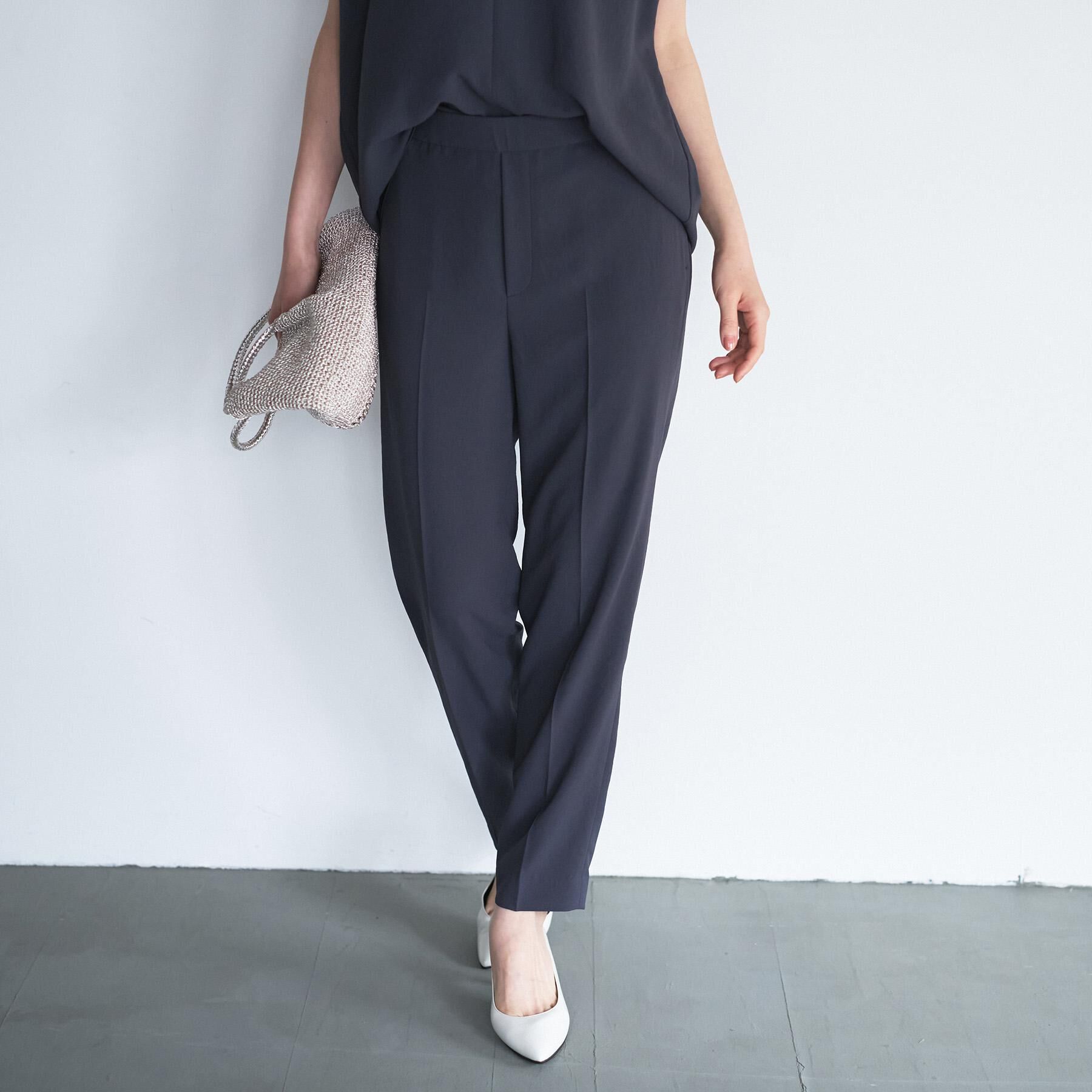 UNTITLED「【夏の名品セットアップが今年も登場！/はっ水/遮熱】リラクミスト テーパードパンツ」|その他|チャコールグレー(0