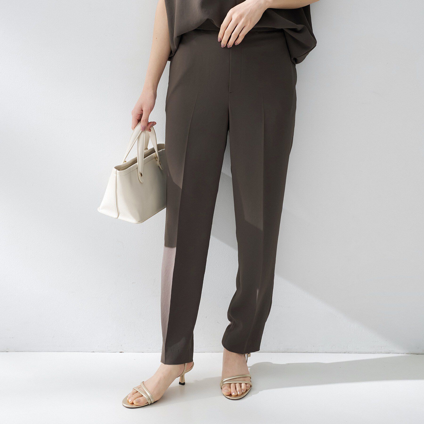 UNTITLED「【夏の名品セットアップが今年も登場！/はっ水/遮熱】リラクミスト テーパードパンツ」|その他|