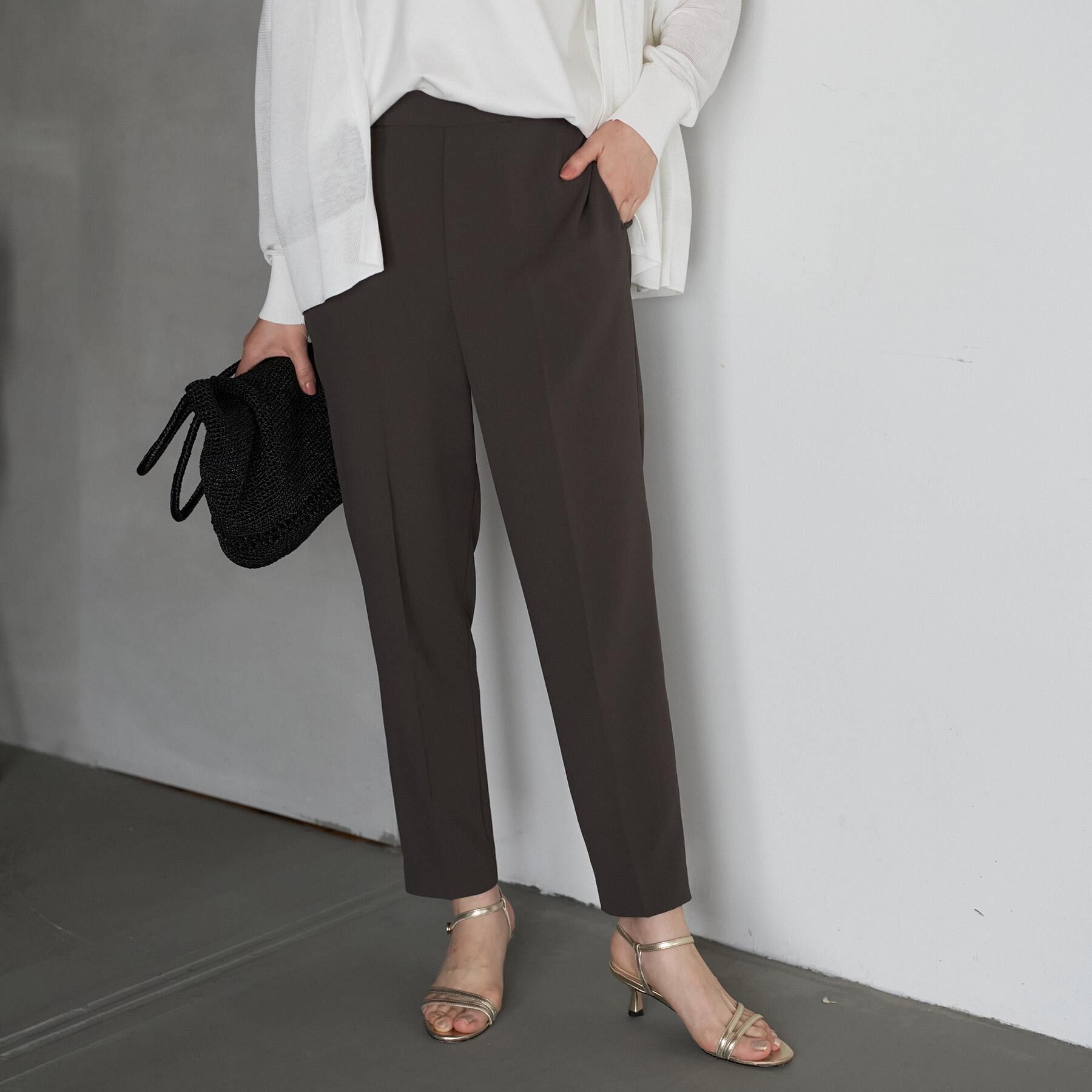 UNTITLED「【夏の名品セットアップが今年も登場！/はっ水/遮熱】リラクミスト テーパードパンツ」|その他|ブラウン(043)