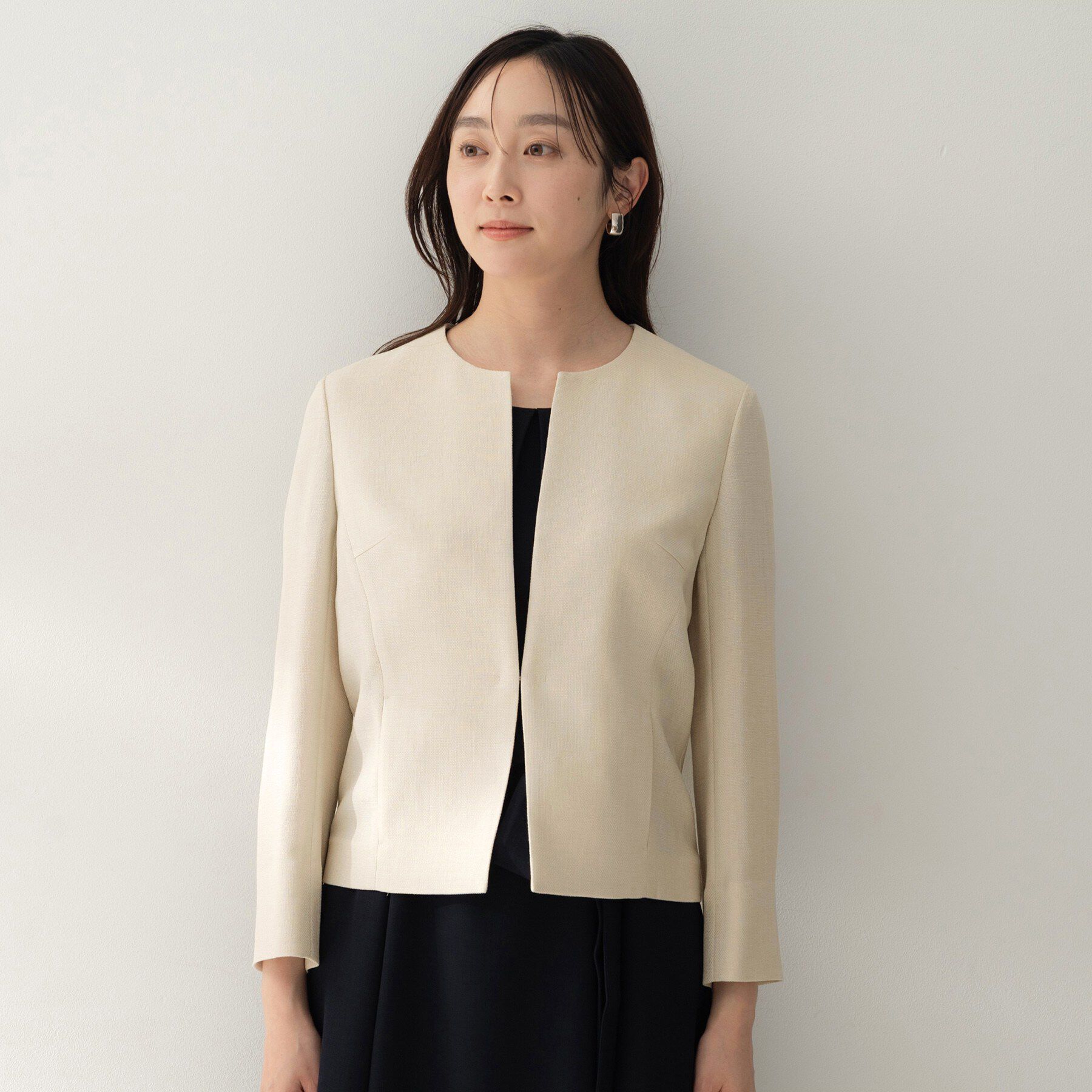 UNTITLED「ミニマルシルエットジャケット」|ノーカラージャケット|