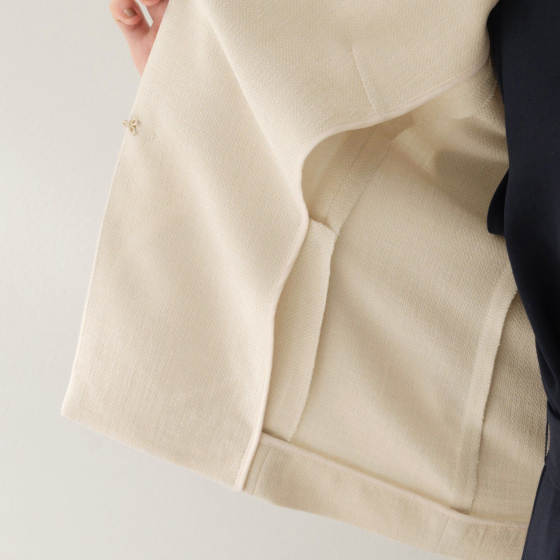 UNTITLED「ミニマルシルエットジャケット」|ノーカラージャケット|