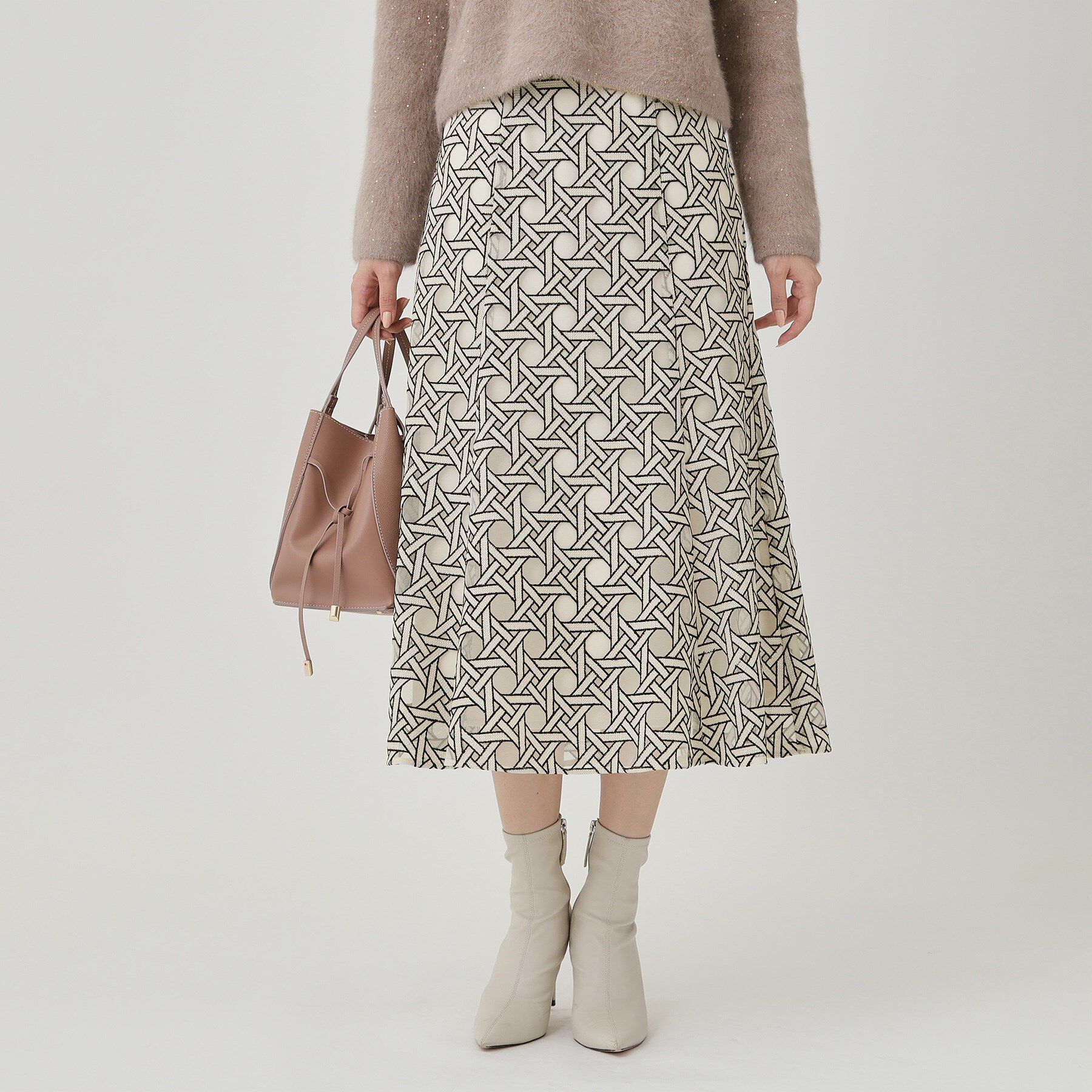 COUP DE CHANCE「【日本製】シアー刺繍のフレアースカート」|スカート|ホワイト(001)