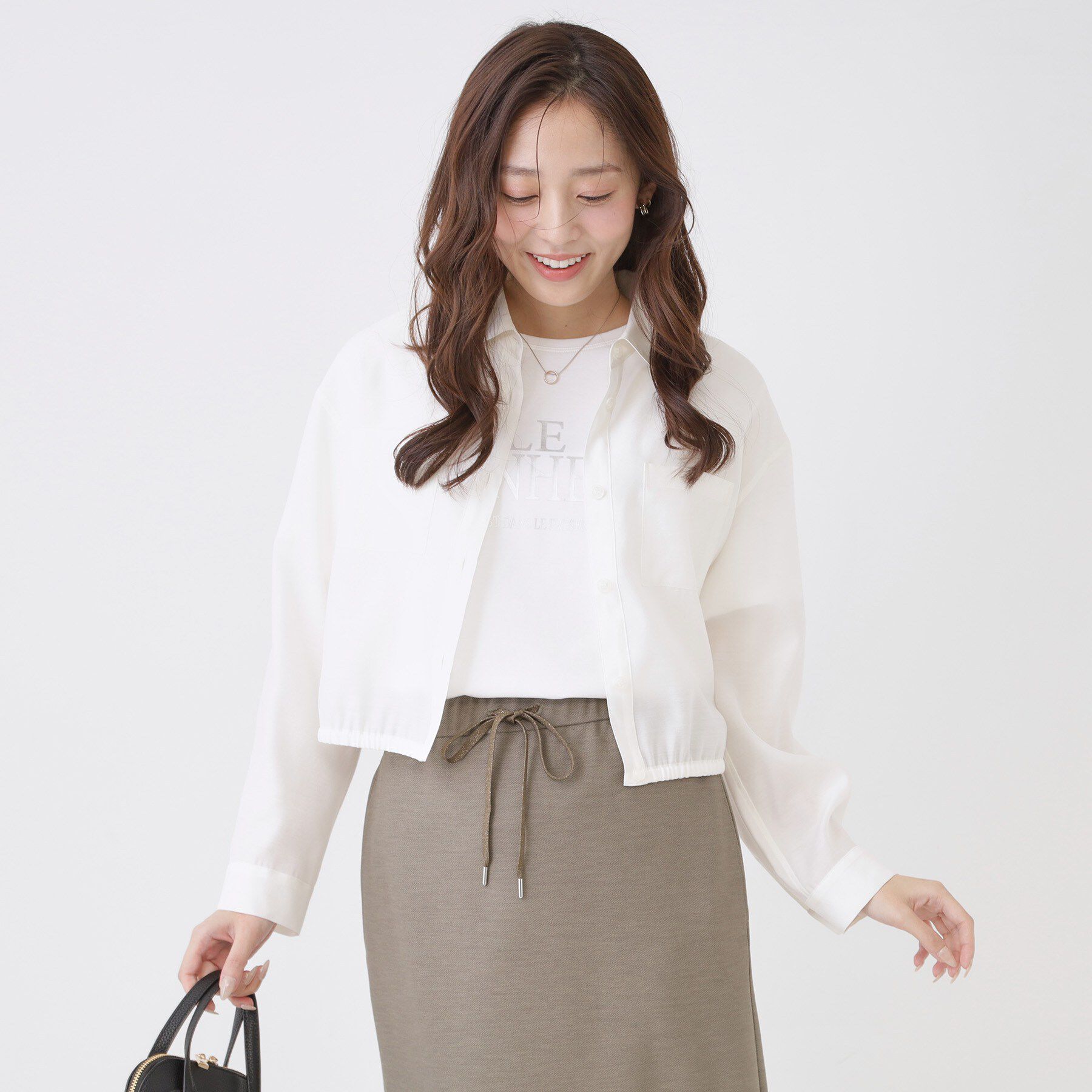 COUP DE CHANCE「【手洗い可/ショート丈】クロップドシャツ」|シャツ・ブラウス|ホワイト(001)