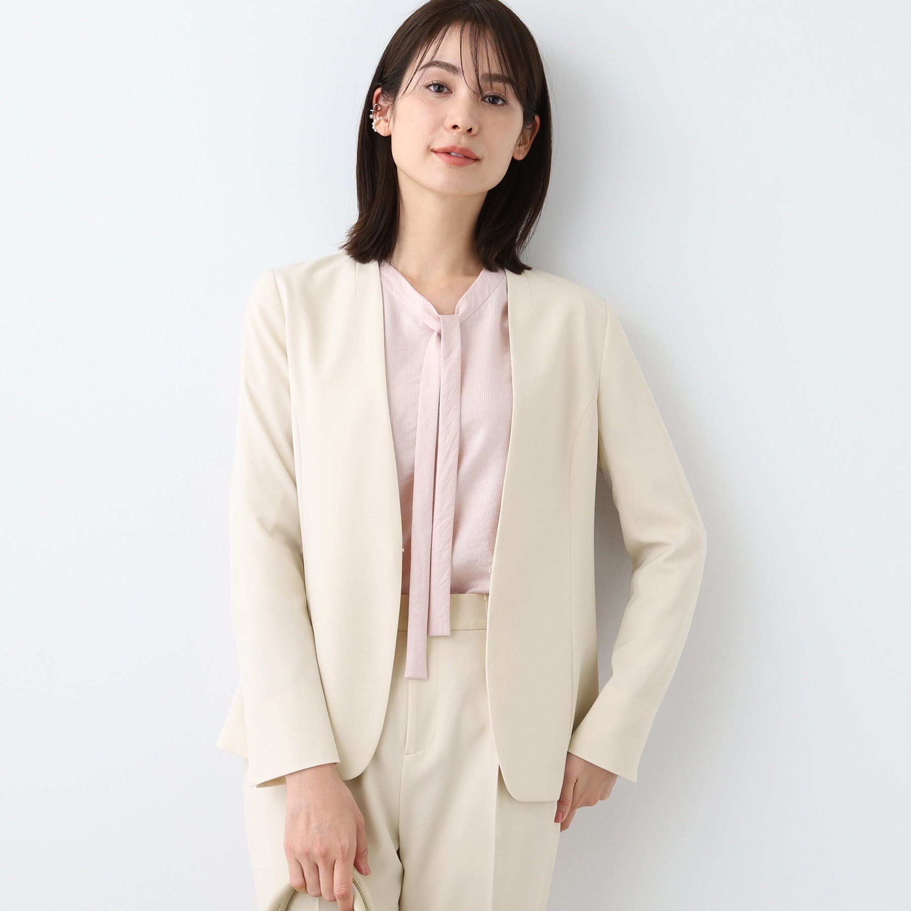 INDIVI「【洗える／UVケア／スーツ】ストレッチノーカラージャケット」|スーツ|アイボリー(004)