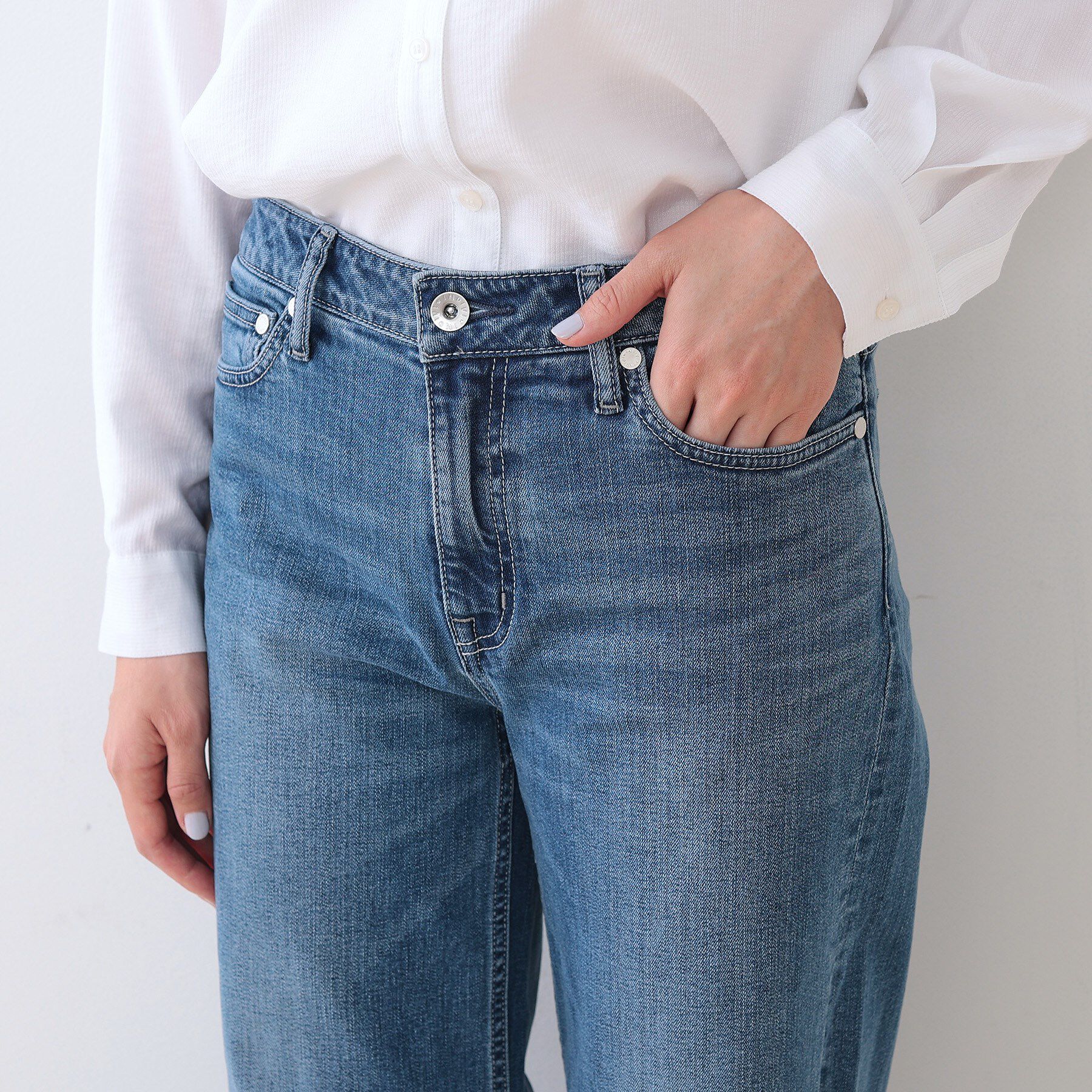 INDIVI「【褒められデニム】ワイドストレート デニムパンツ」|デニム|