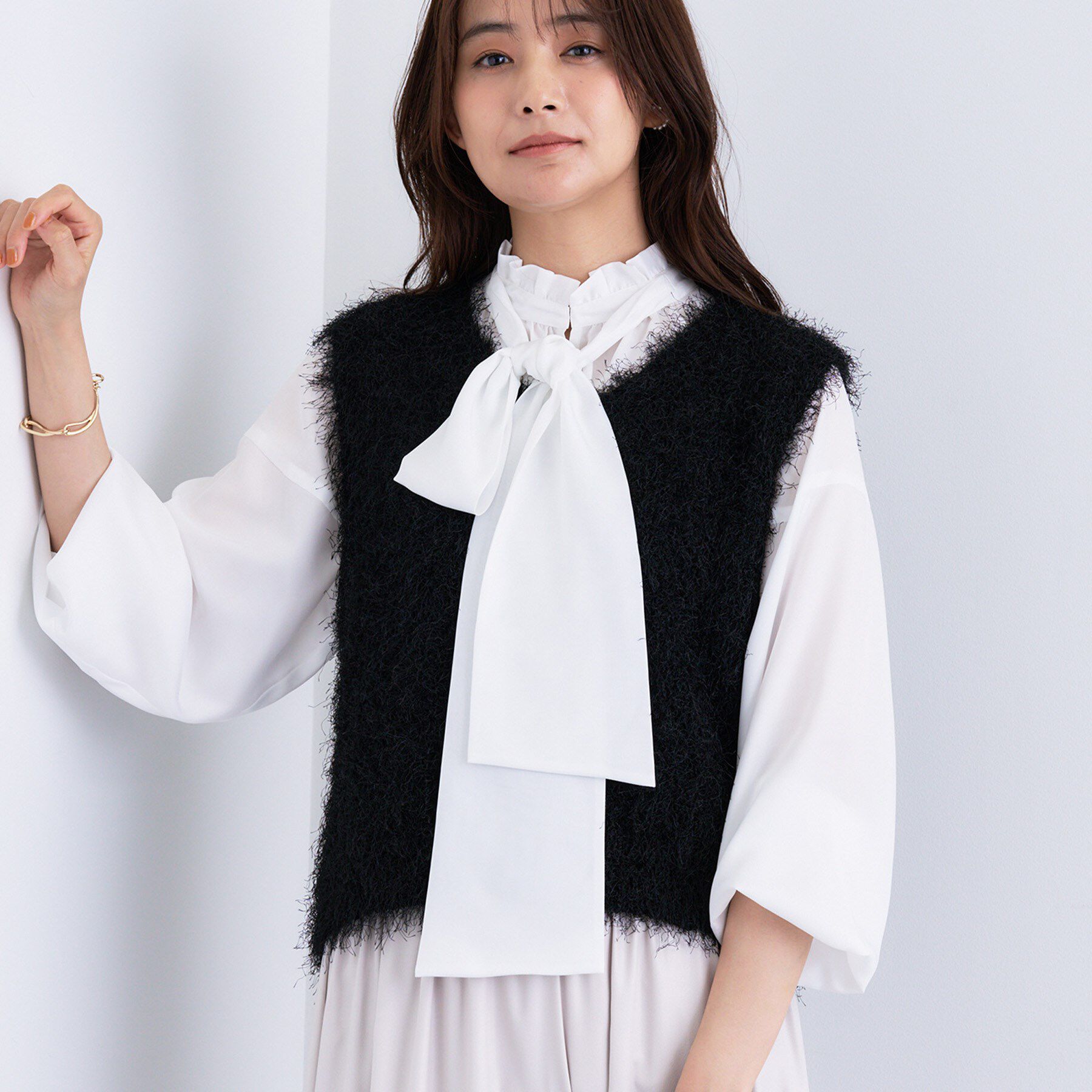 INDIVI「フェザーモールニットベスト」|ニット・セーター|ブラック(019)