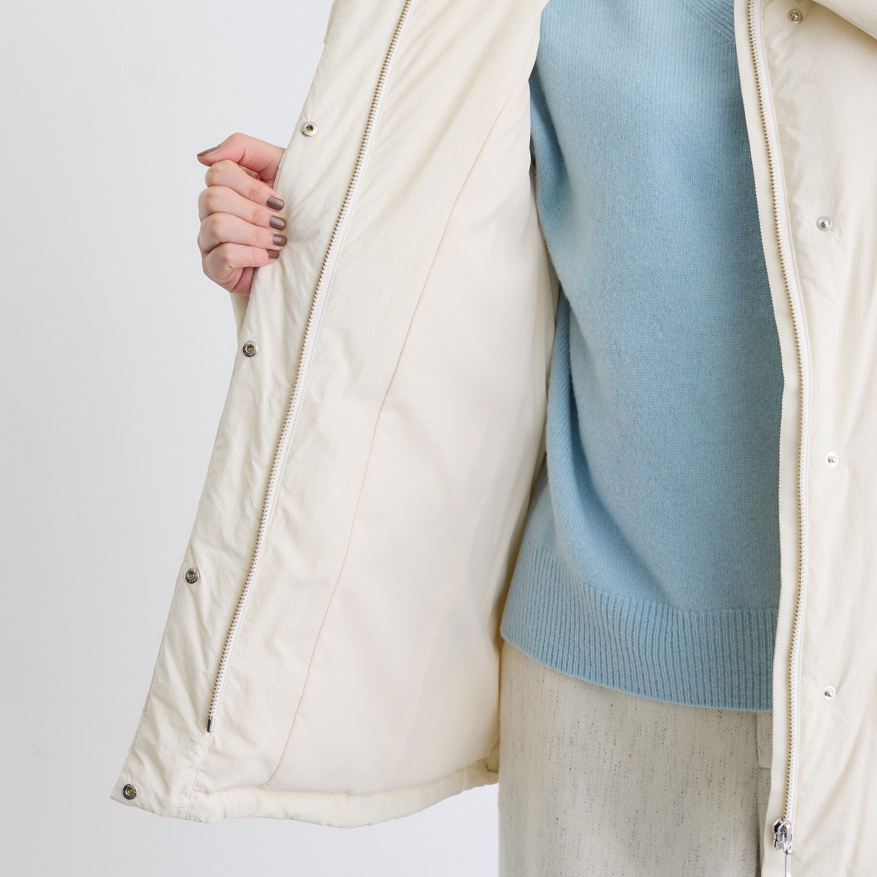 INDIVI「【撥水／洗える／デザイン衿】ステッチレス ショートダウンコート」|ダウン|