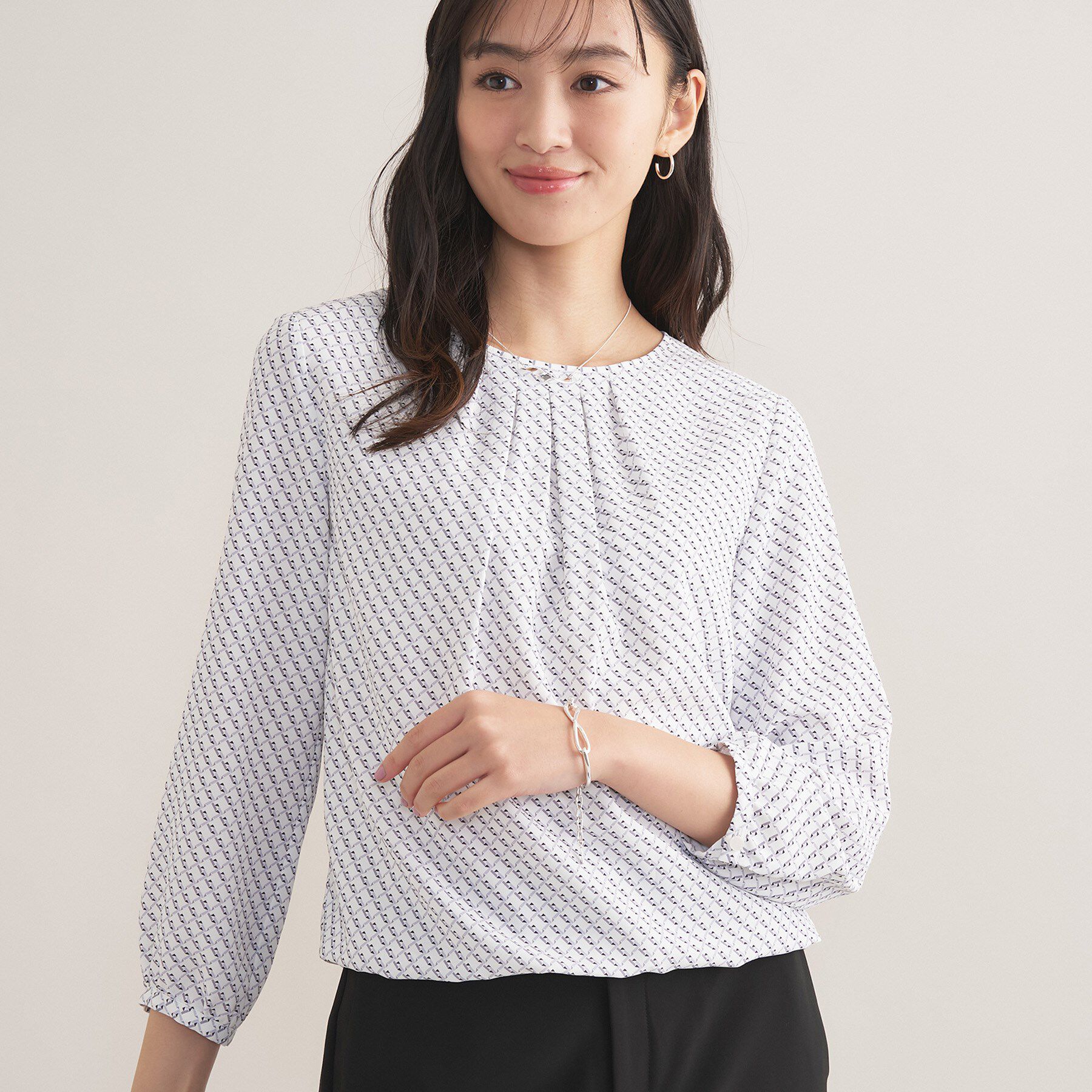 INDIVI「【洗える／透けにくい】ダイヤ柄プリントブラウス」|シャツ・ブラウス|