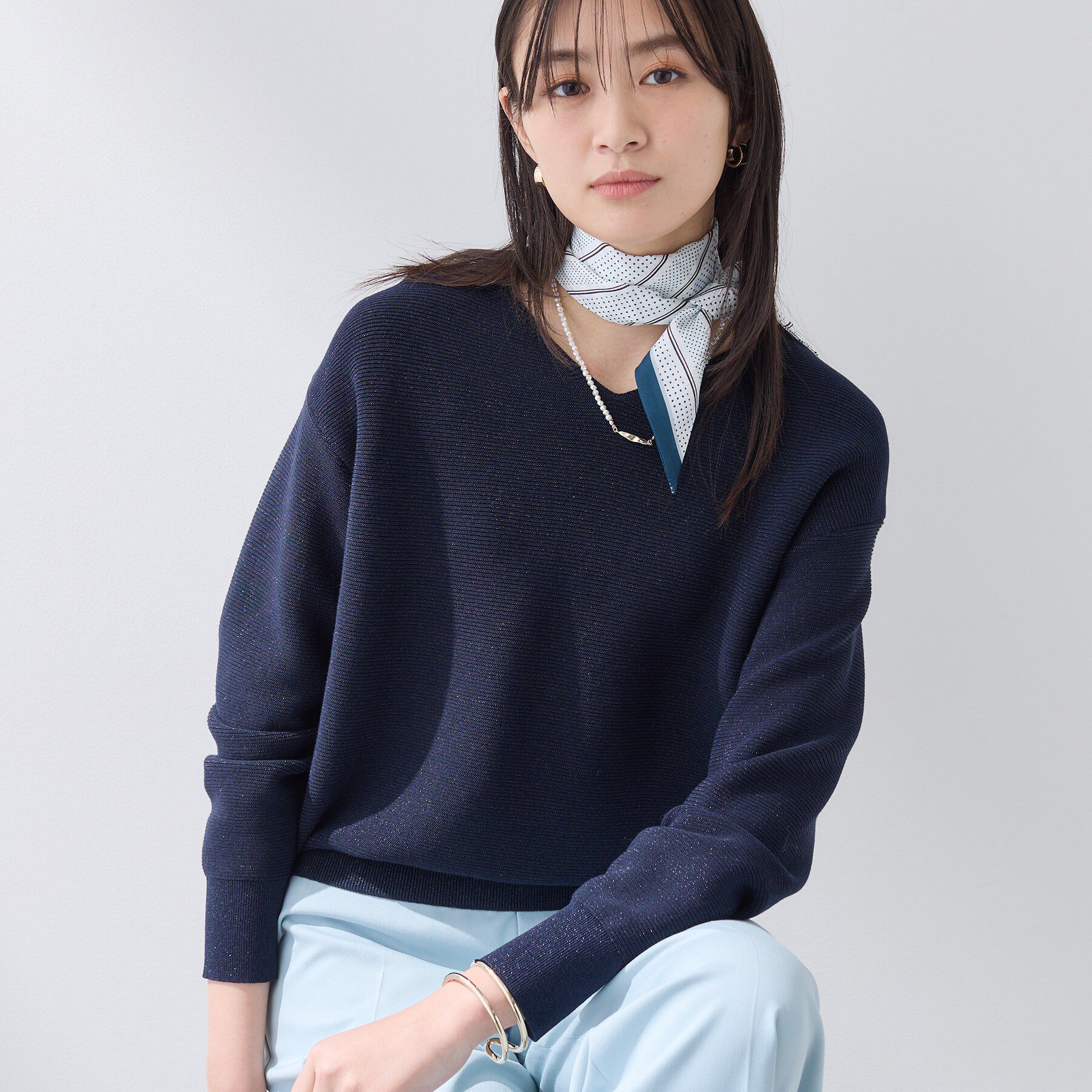 INDIVI「【洗える／軽量】きらめきVネックニット」|ニット・セーター|