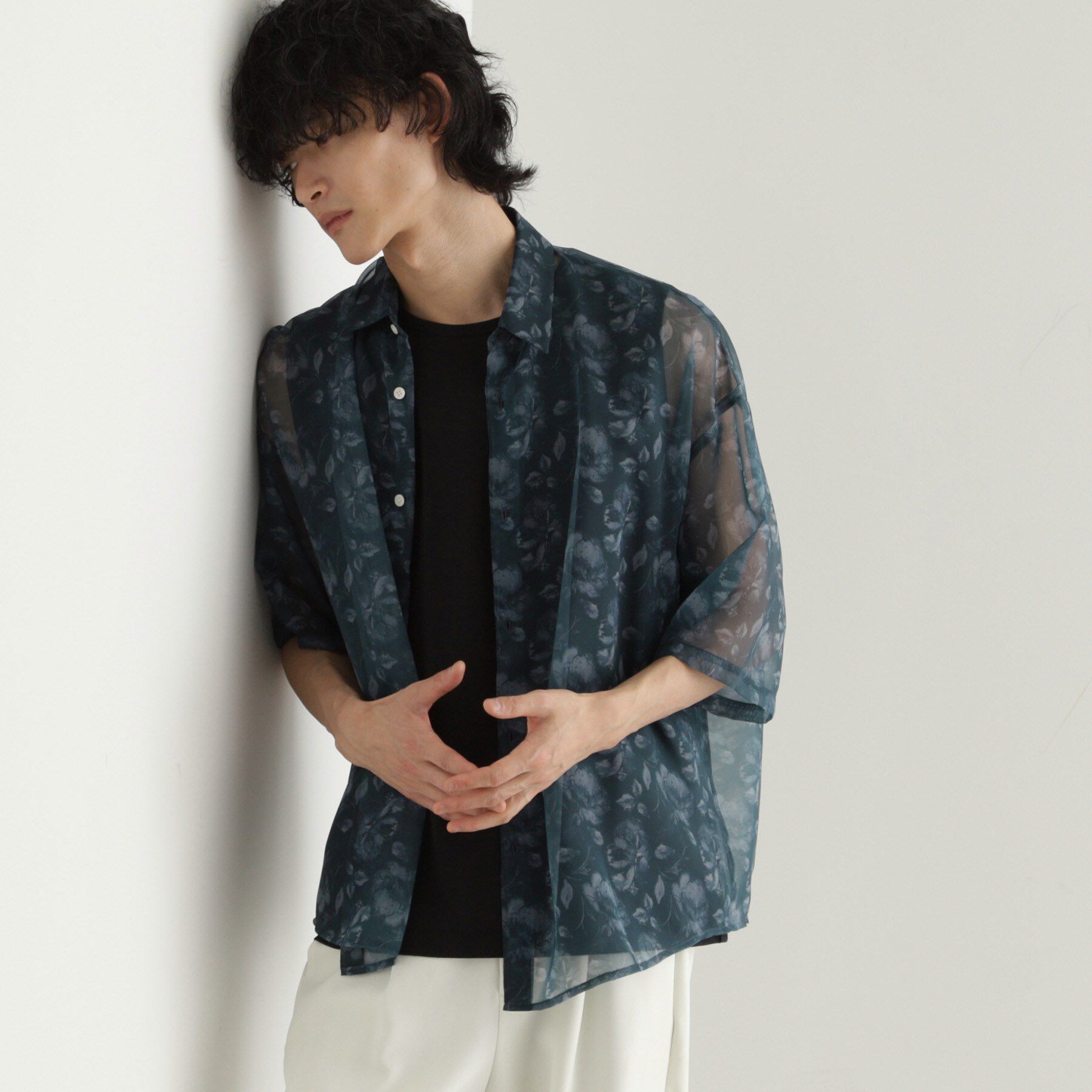 tk.TAKEO KIKUCHI「シアーフラワーシャツ」|シャツ・ブラウス|ネイビー(094)