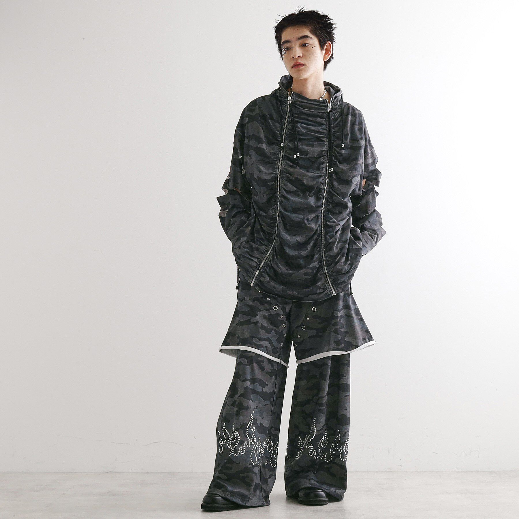 tk.TAKEO KIKUCHI「K&rsquo;PJT by AOI 『Lightweight Pants』」|その他|