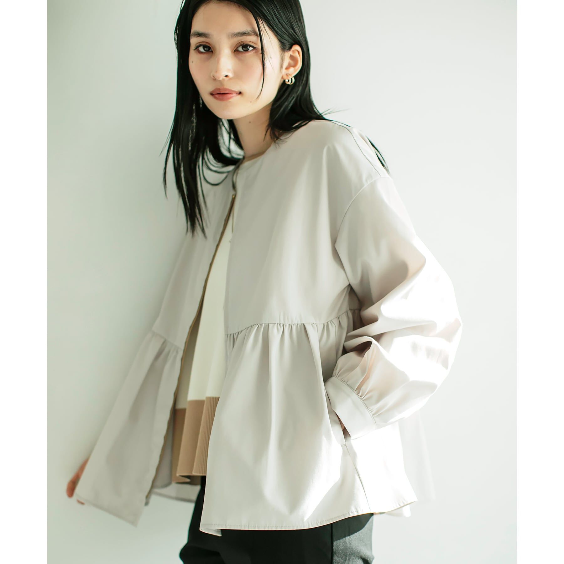 OPAQUE.CLIP「撥水ノーカラーペプラムブルゾン【洗濯機洗い可/花粉対応】」|ノーカラージャケット|