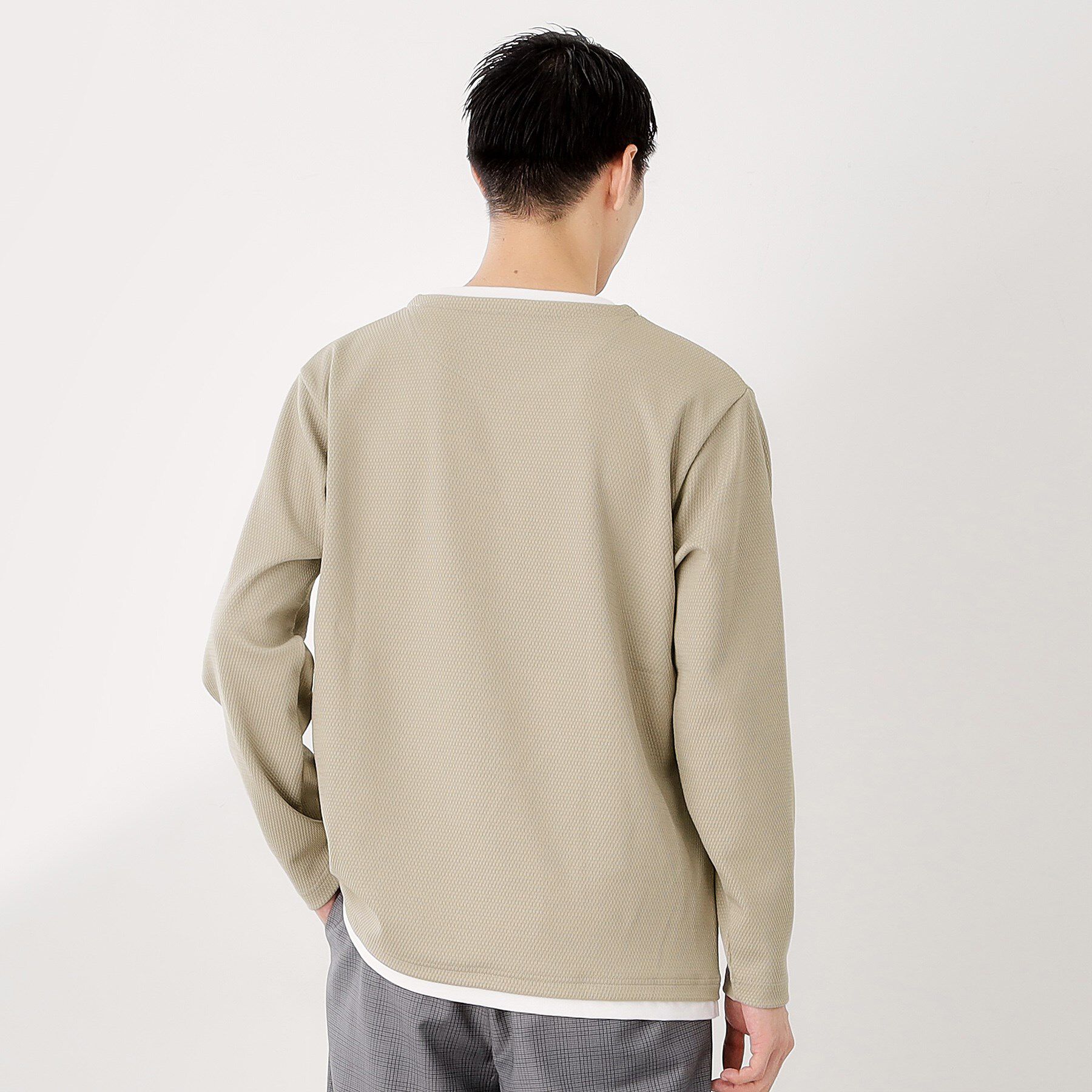 THE SHOP TK「【一枚でコーディネートが完成！】レイヤード風キーネック長袖Tシャツ 洗濯機OK」|Tシャツ・カットソー|