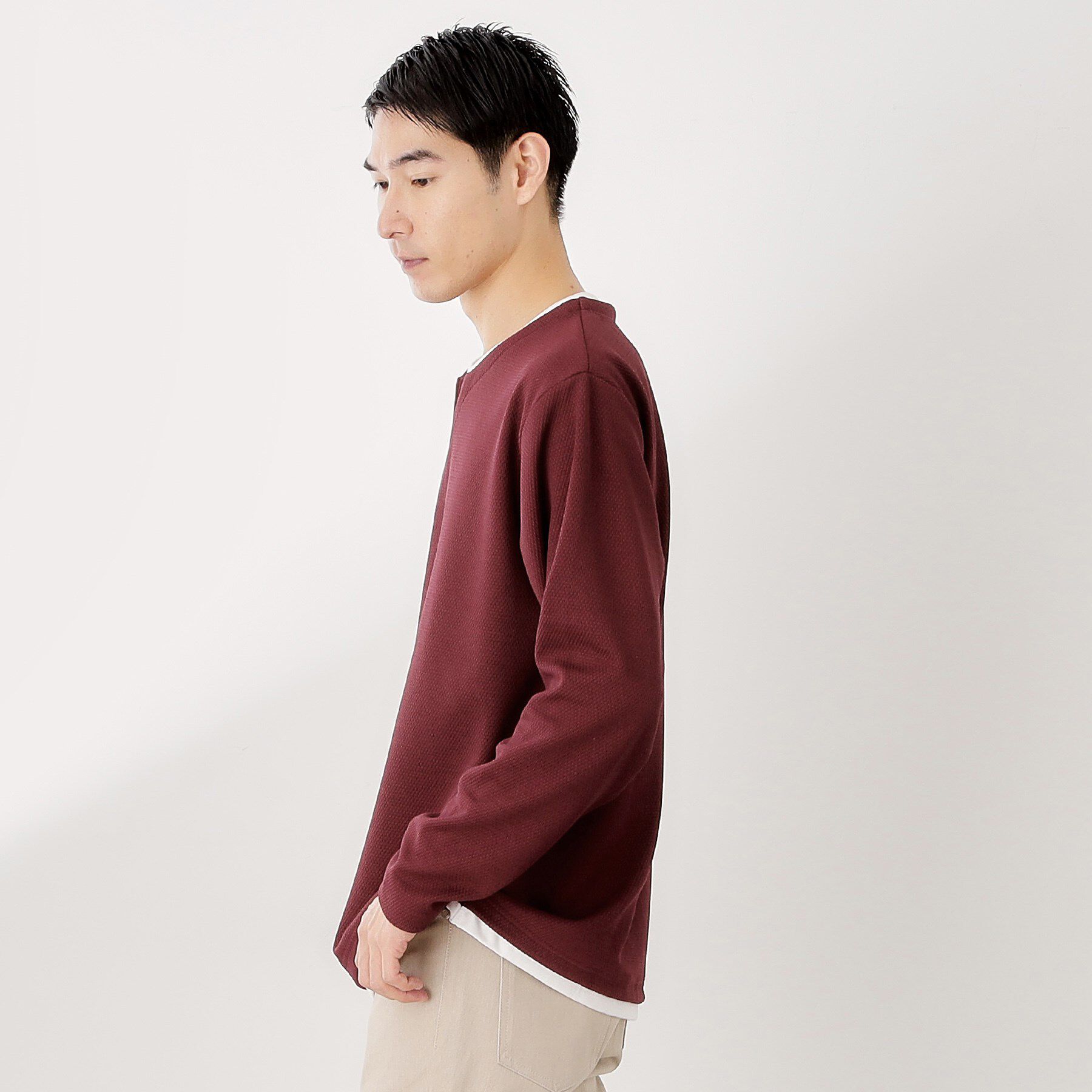 THE SHOP TK「【一枚でコーディネートが完成！】レイヤード風キーネック長袖Tシャツ 洗濯機OK」|Tシャツ・カットソー|