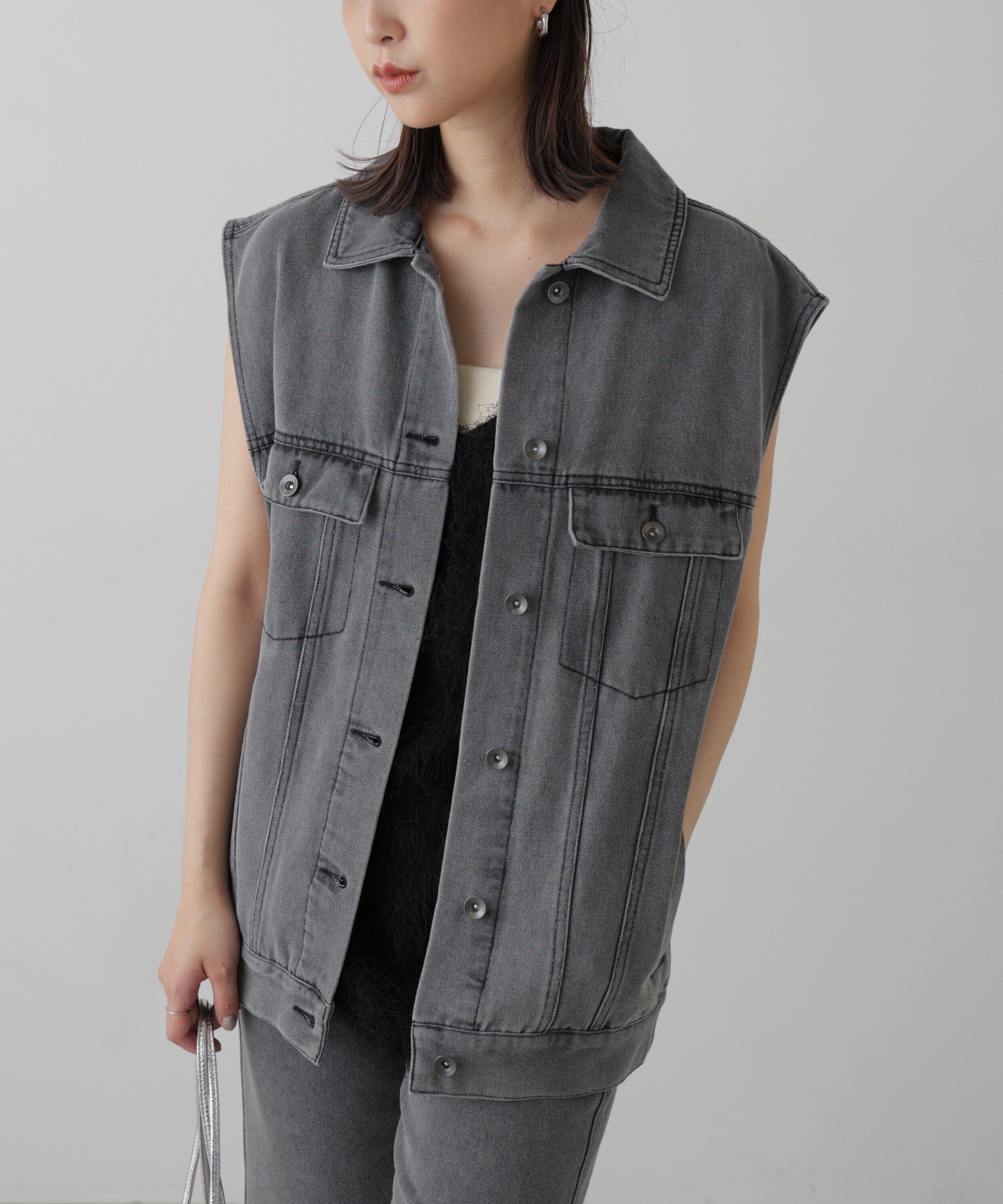  「ミドル丈デニムベスト」|ブルゾン・スタジャン|