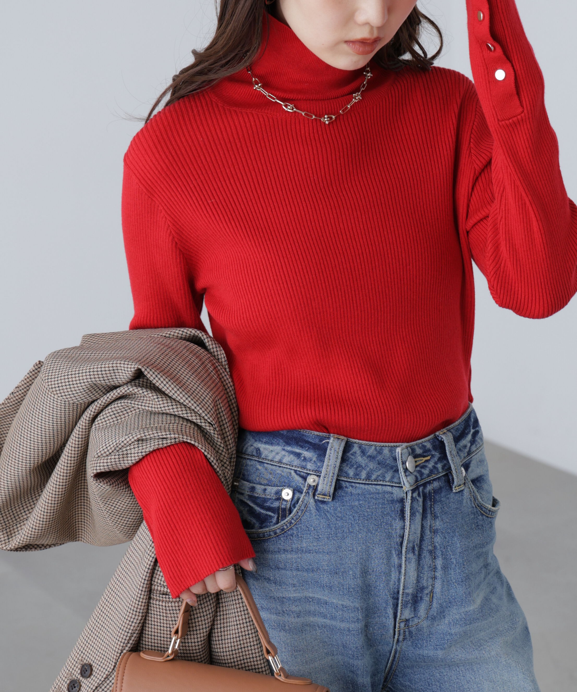  「袖金ボタンリブタートルニット」|ニット・セーター|