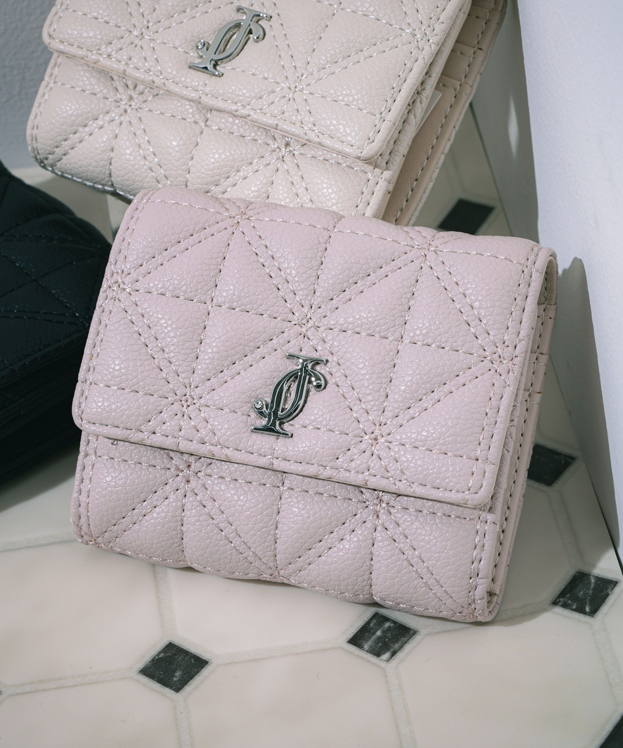  「クロスＪ　キルト三つ折りウォレット」|財布|ピンク