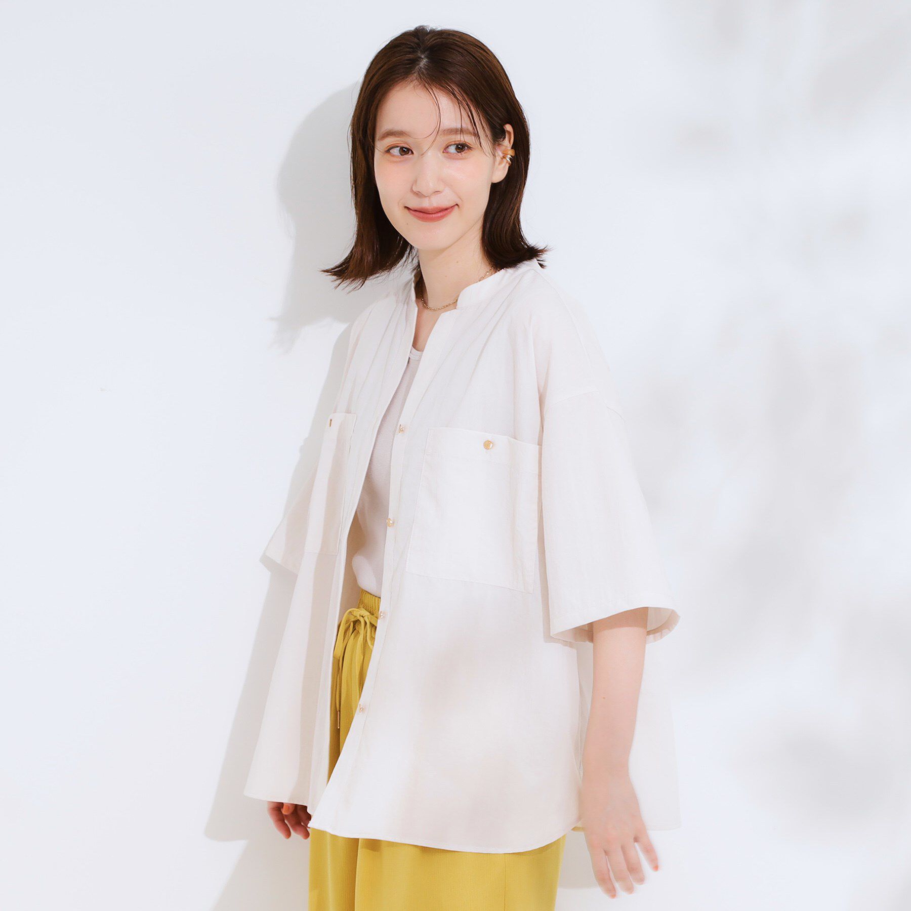 SHOO･LA･RUE「【S-LL】大人の抜け感 ビックポケット Vネックシャツ」|シャツ・ブラウス|