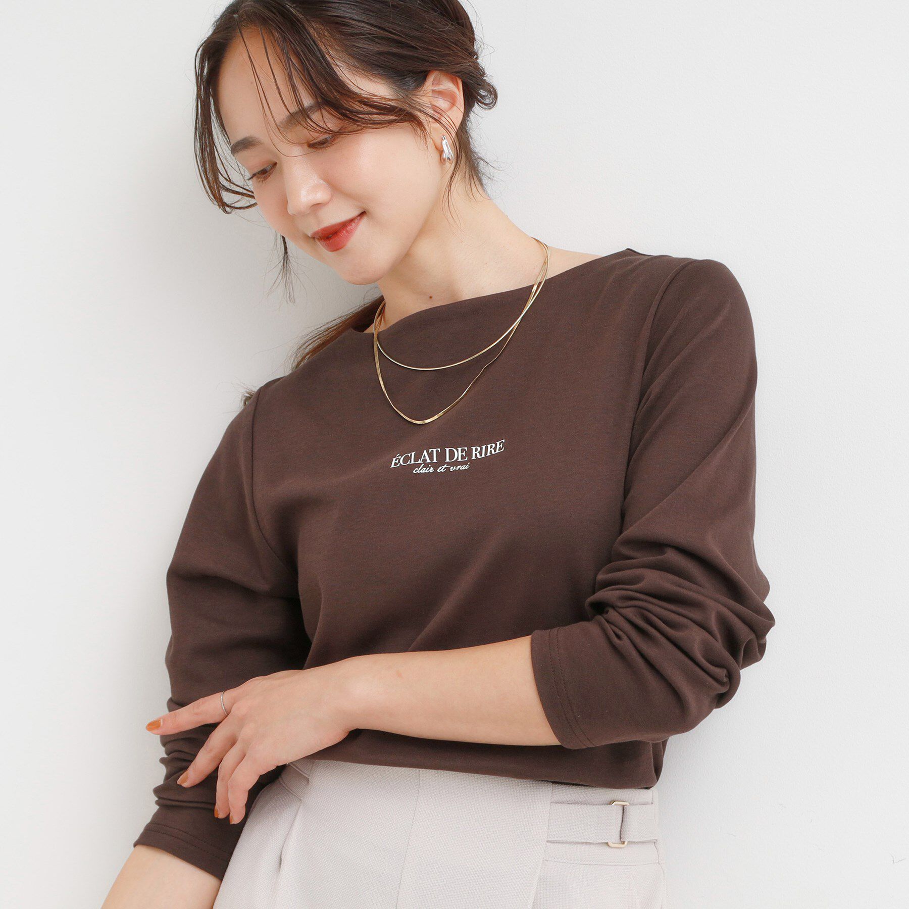 SHOO･LA･RUE「【S-LL】美しく見せる ボートネックロンT」|Tシャツ・カットソー|ブラウン(143)