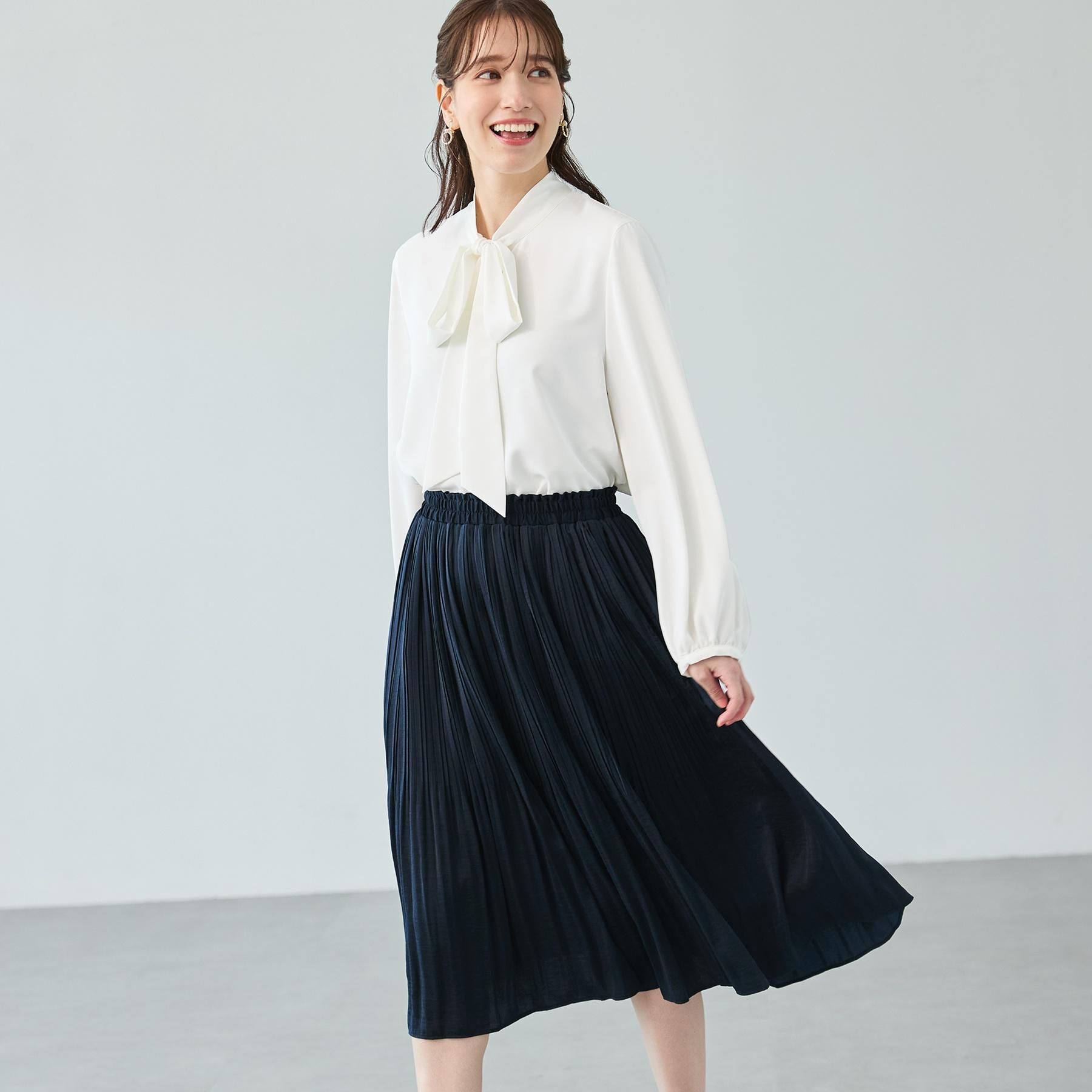 SHOO･LA･RUE「【洗濯機可/S-3L】リボンボウタイが魅力　大人の華やかブラウス」|シャツ・ブラウス|