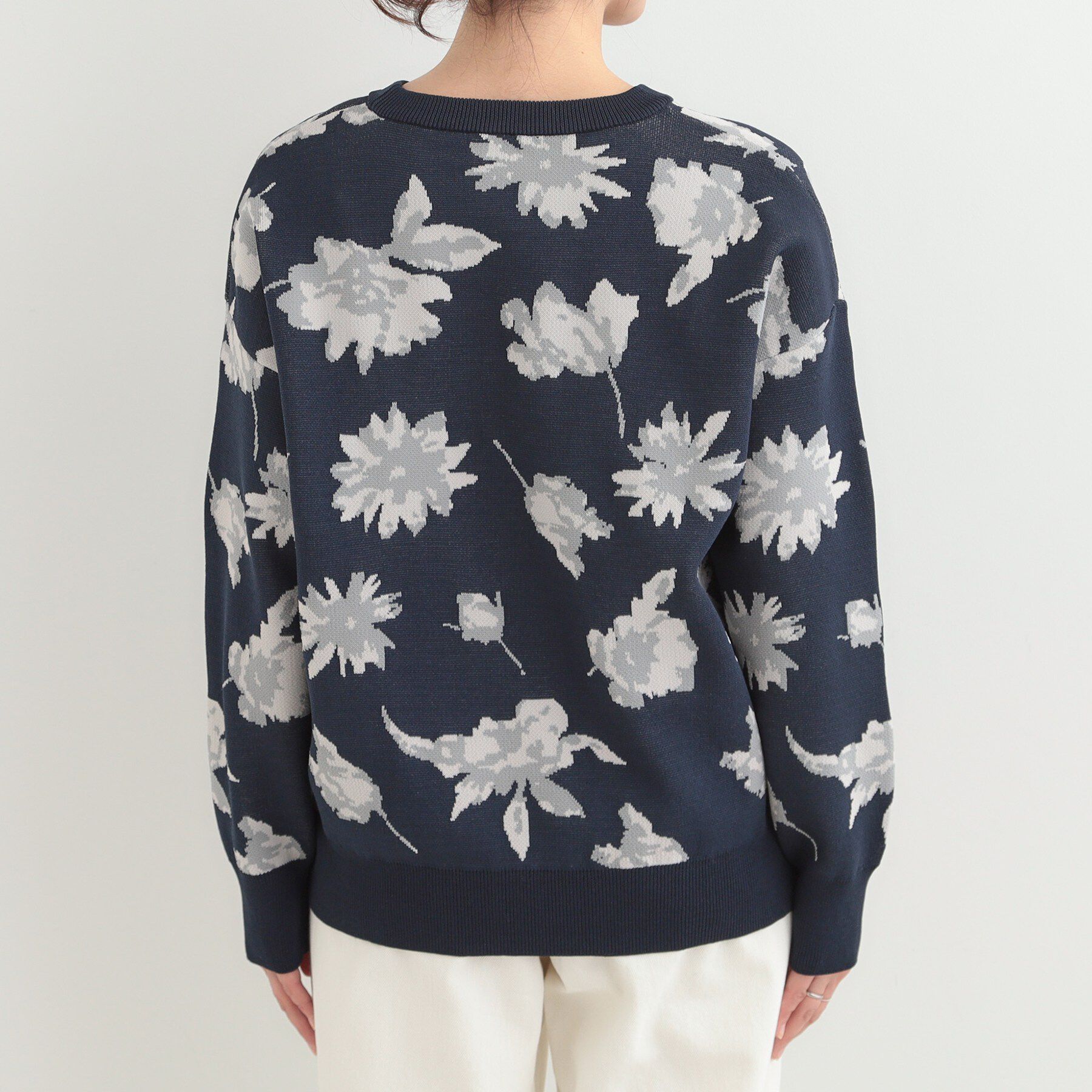 SHOO･LA･RUE「【洗濯機可/S-LL】ゆるシルエット フラワー柄スポンディッシュニット」|ニット・セーター|
