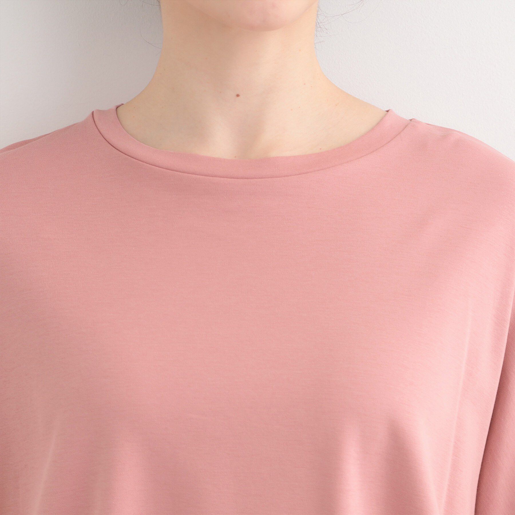 SHOO･LA･RUE「【洗濯機可/UV/綿100％】体型カバーが叶う 七分袖ゆるトップス」|Tシャツ・カットソー|