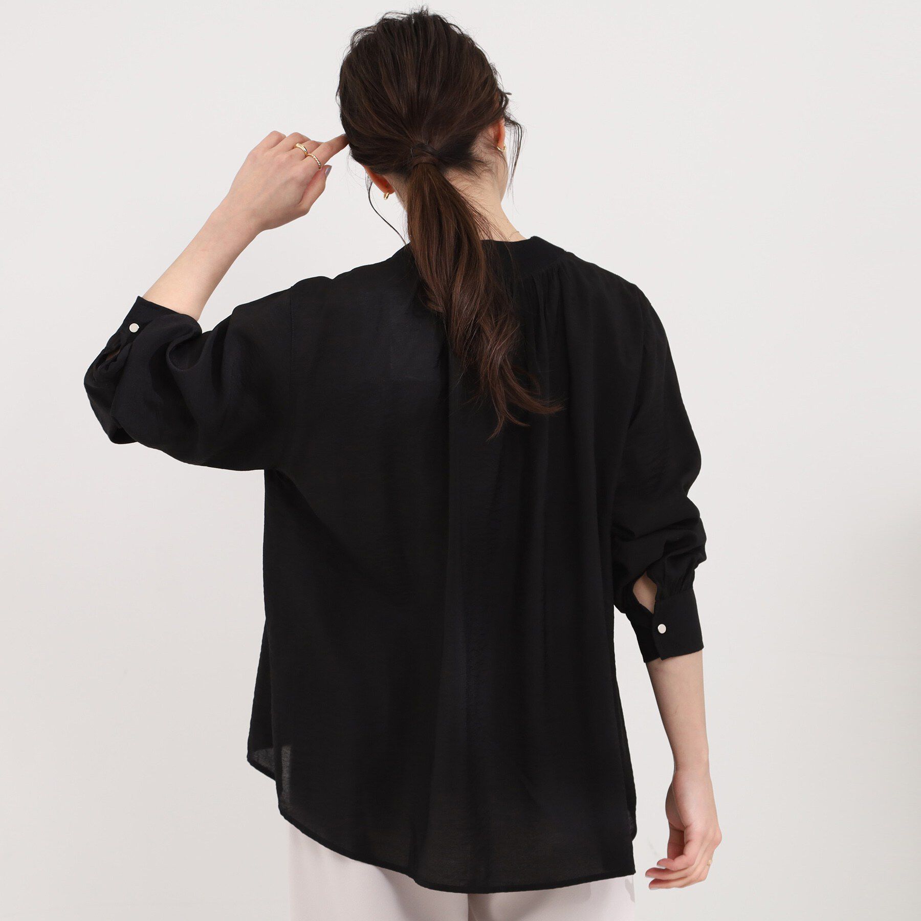 SHOO･LA･RUE「【S-LL/体型カバー】Aラインで身体のラインを拾いにくい シアーシャツカーディガン」|シャツ・ブラウス|