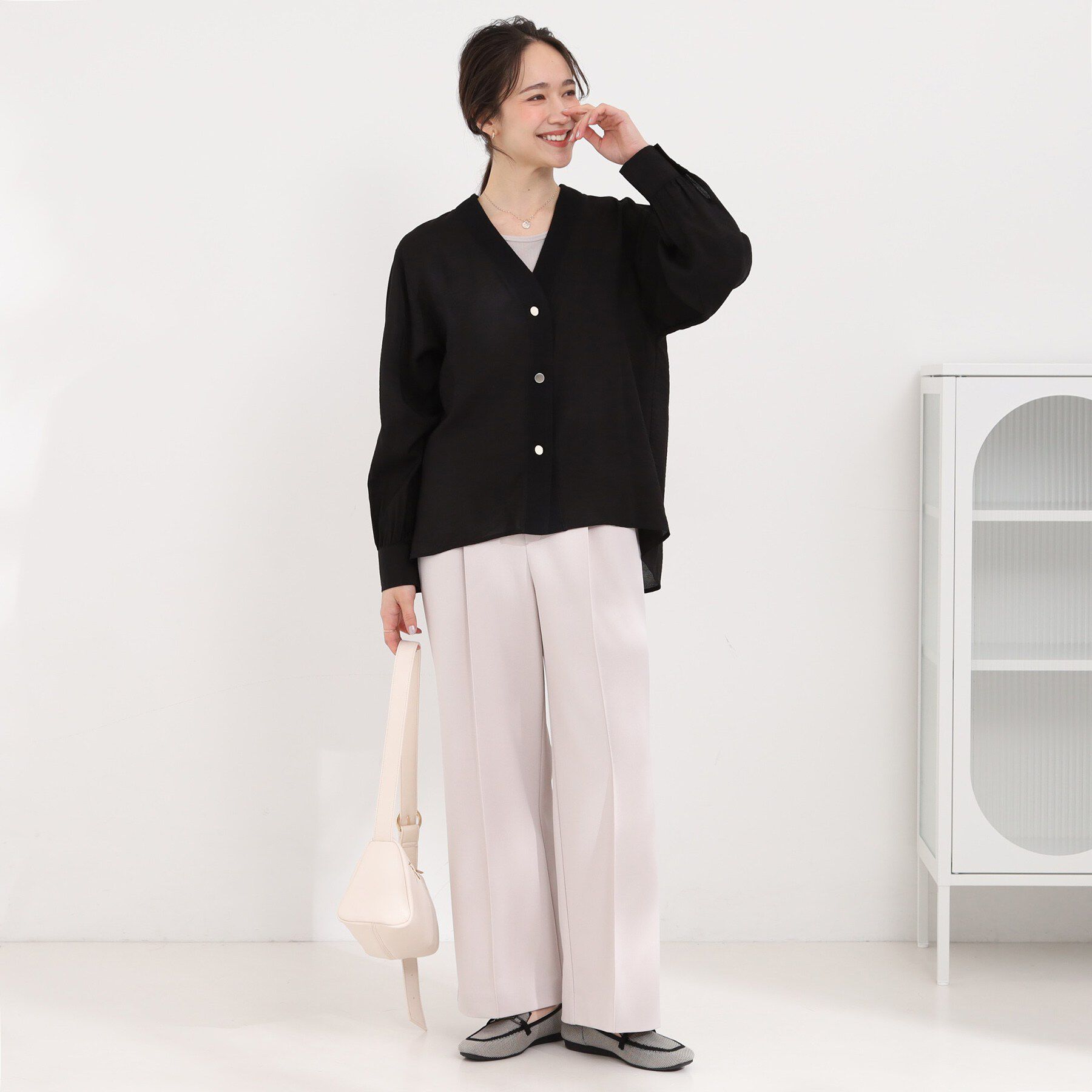 SHOO･LA･RUE「【S-LL/体型カバー】Aラインで身体のラインを拾いにくい シアーシャツカーディガン」|シャツ・ブラウス|