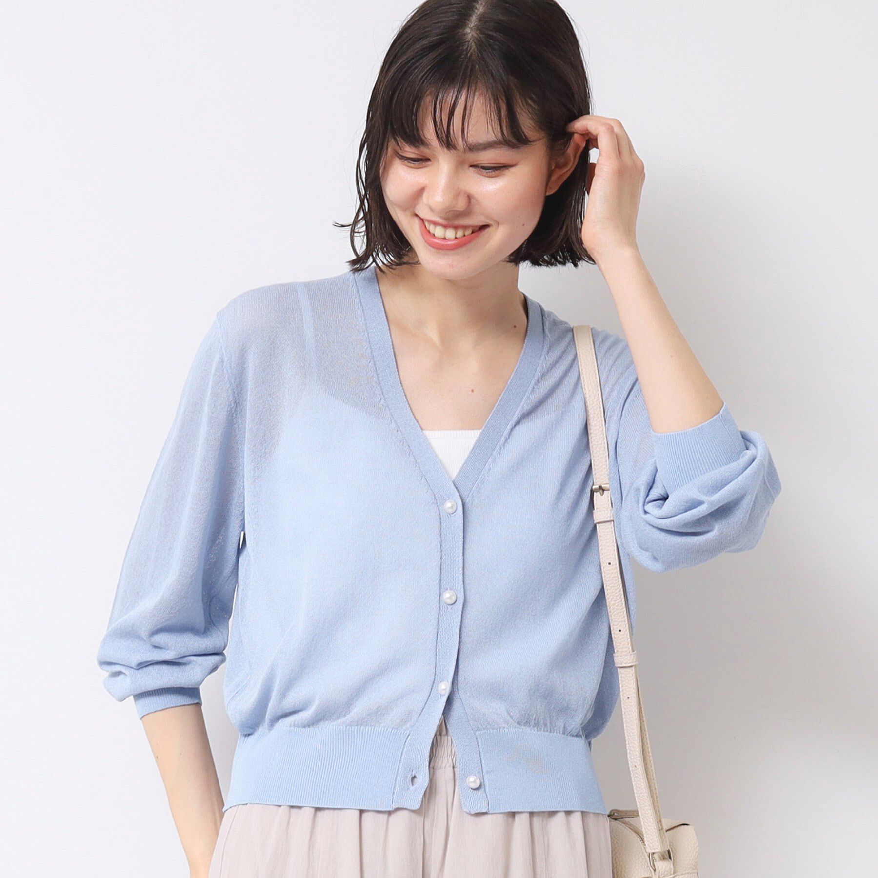 Dessin「【UVカット・洗える】パール調ボタンシアーカーディガン」|カーディガン|
