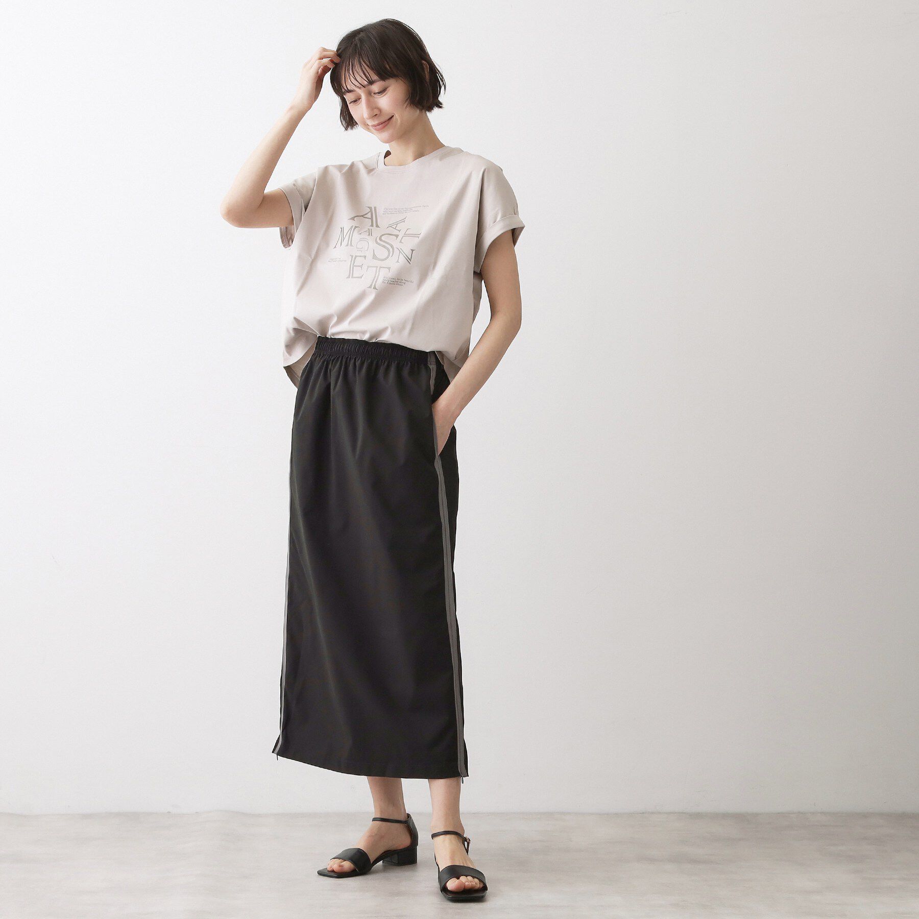 Dessin「【撥水/ウエストゴム】ストレッチIラインスカート」|スカート|