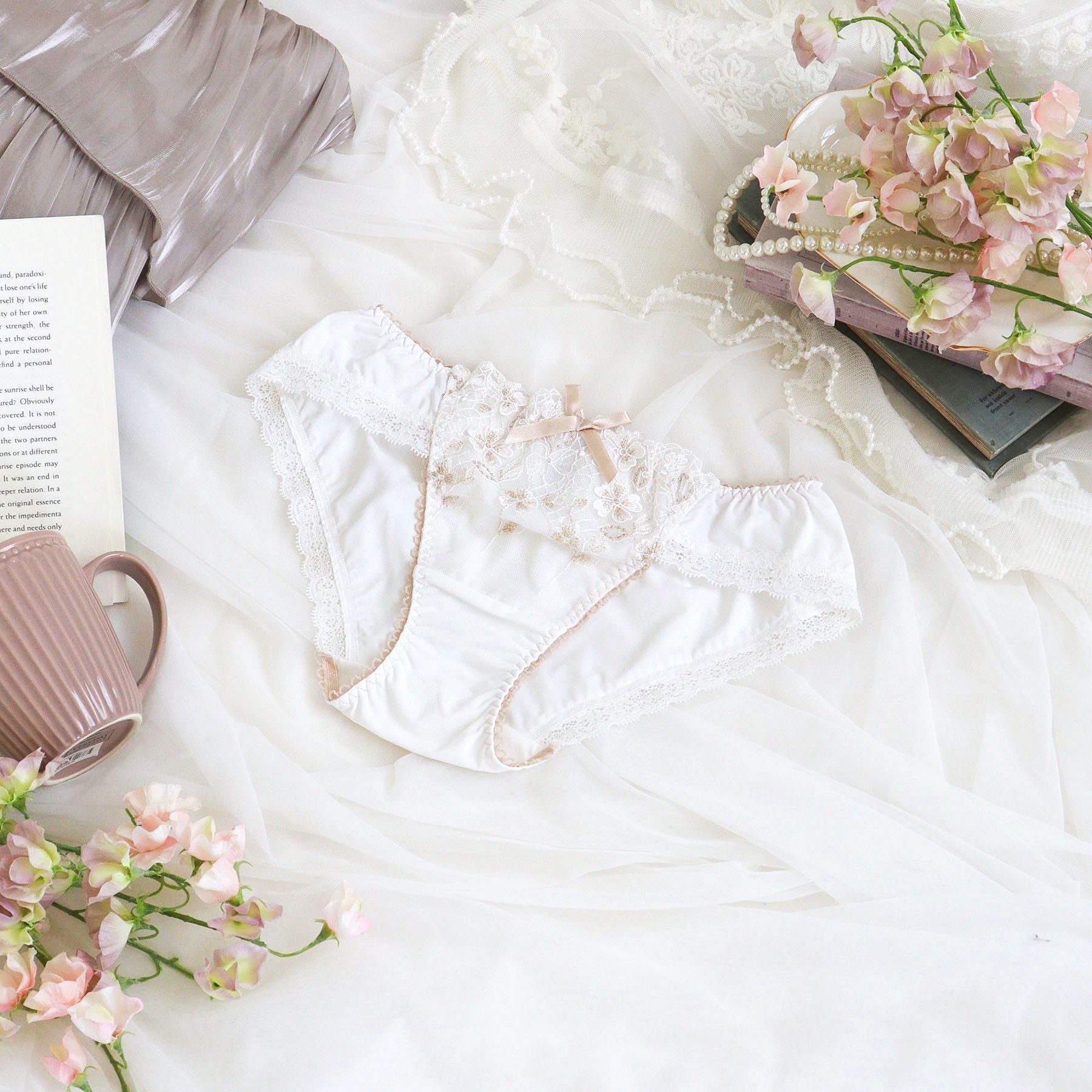 Risa Magli「ドーラ ノーマルショーツ」|インナー|ホワイト(001)