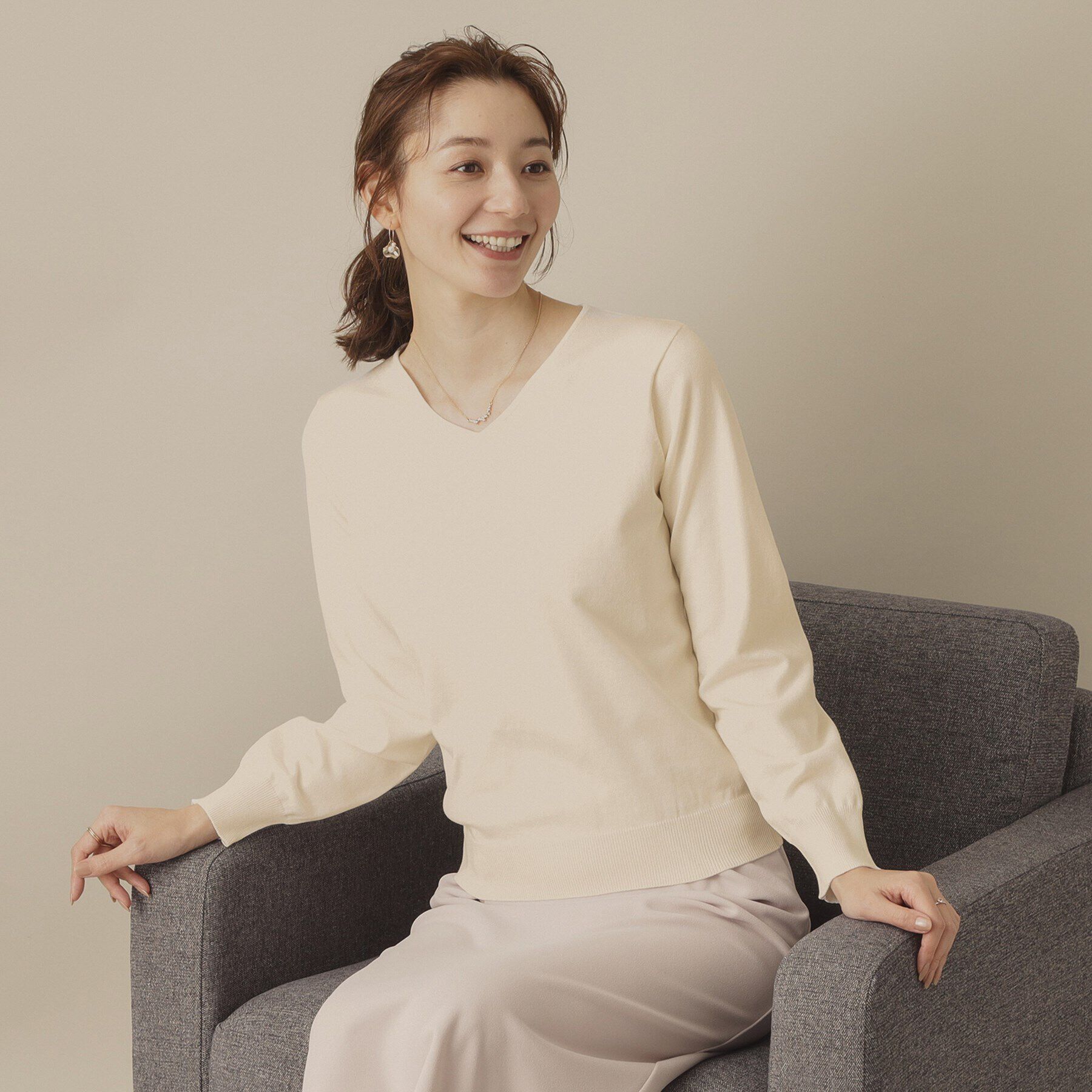 ITS&rsquo;DEMO「【アンチピリング／洗濯機OK】Vネックニット」|ニット・セーター|オフホワイト(003