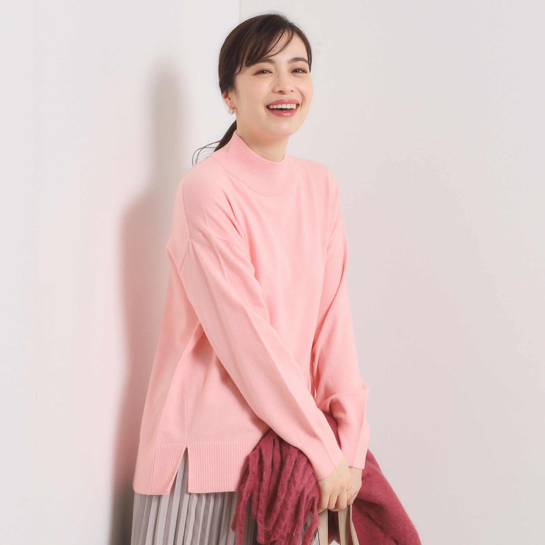 ITS&rsquo;DEMO「【静電気防止／手洗い可】クリーミータッチハイネックニット」|ニット・セーター|ピンク(073)
