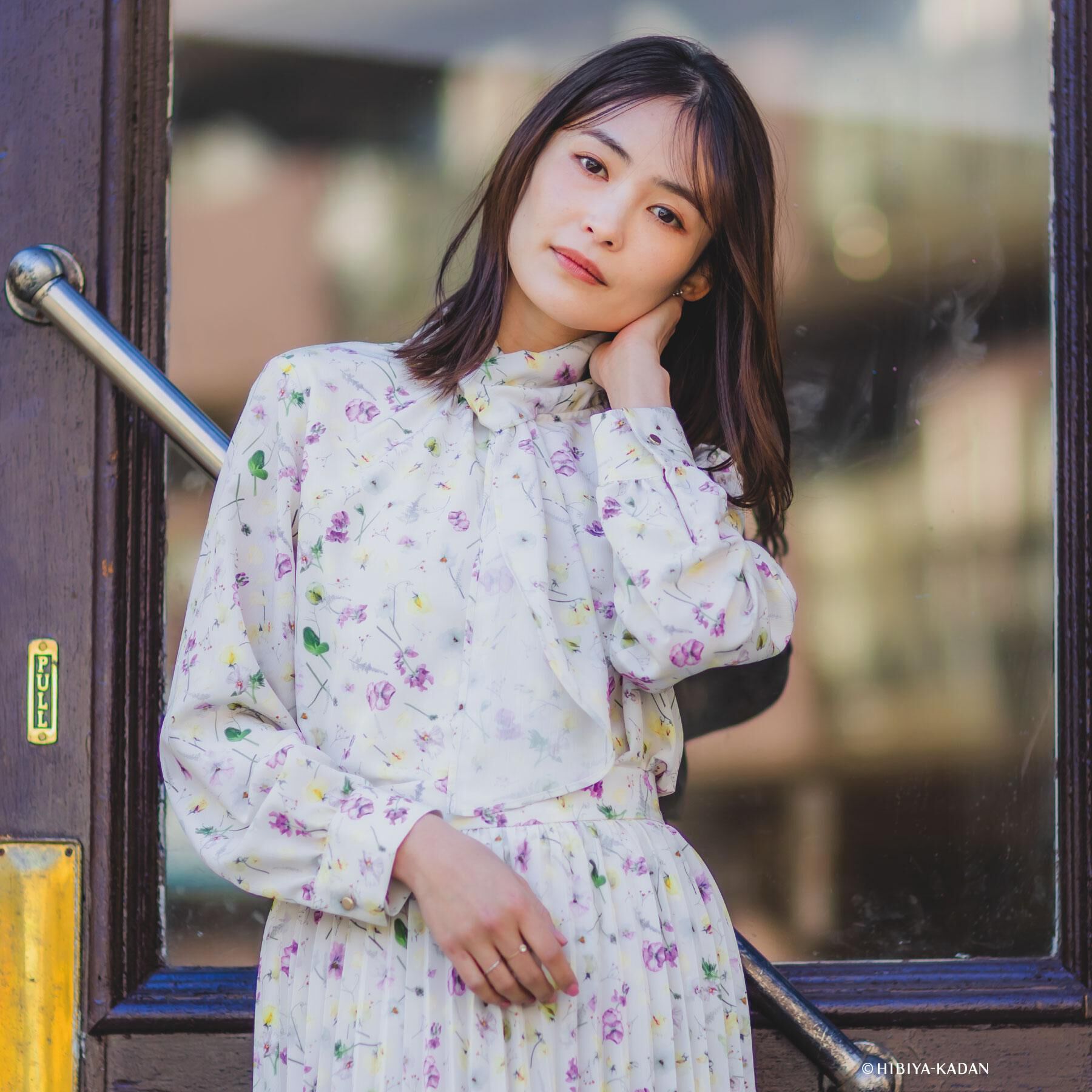 ITS&rsquo;DEMO「【ITS&rsquo;DEMO &times; HIBIYA－KADAN】楊柳ボウタイブラウス」|シャツ・ブラウス|