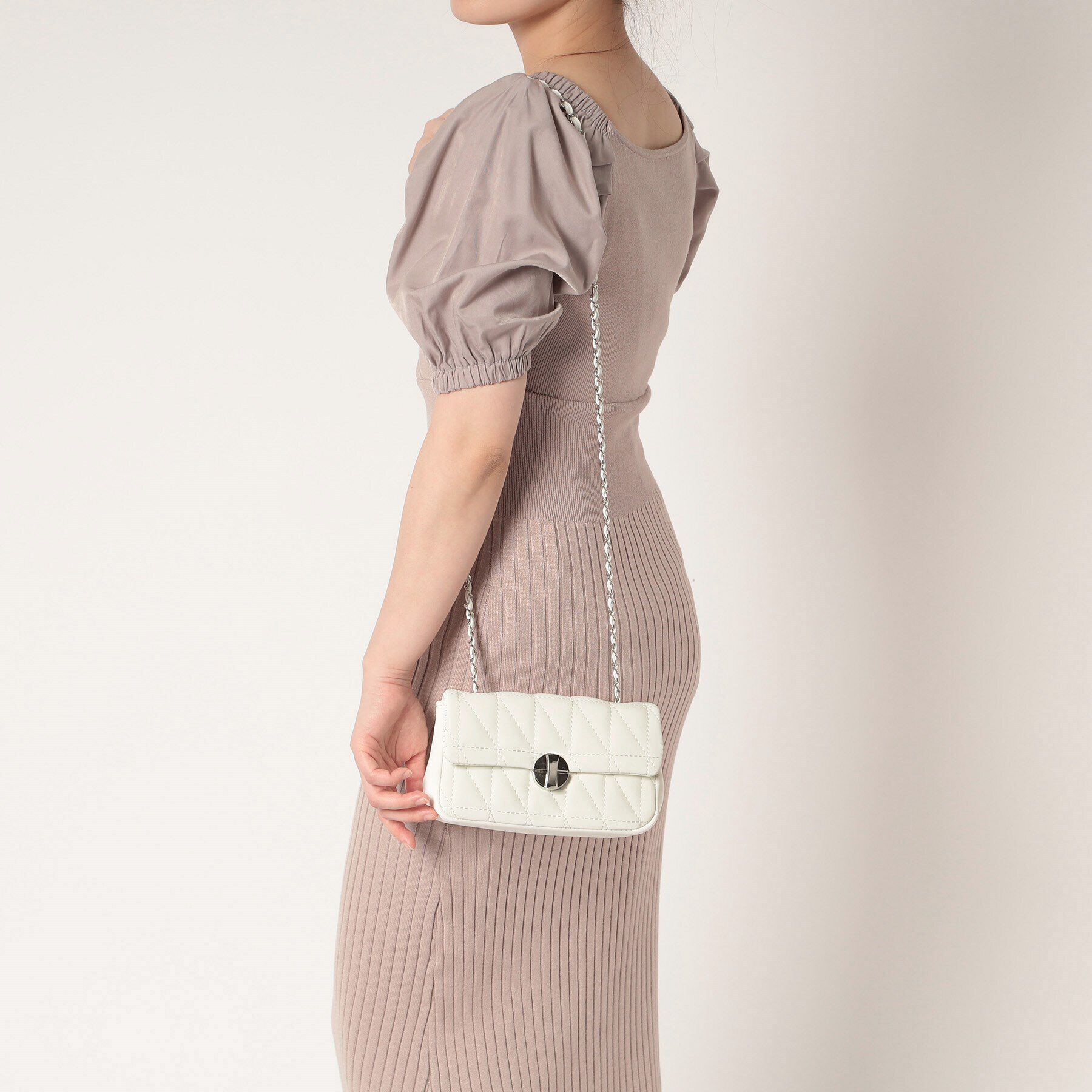 Ober Tashe「キルティングショルダーバッグ」|ショルダー・メッセンジャー|