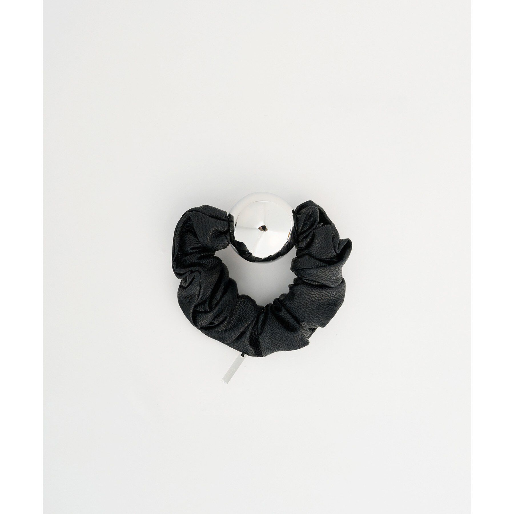 CODE A「heyep｜Metal Ball Faux Leather Scrunchie」|その他|ブラック(019)