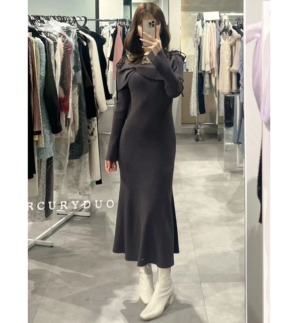 MERCURYDUO「レース切替オフショルニットワンピース」|ワンピース|